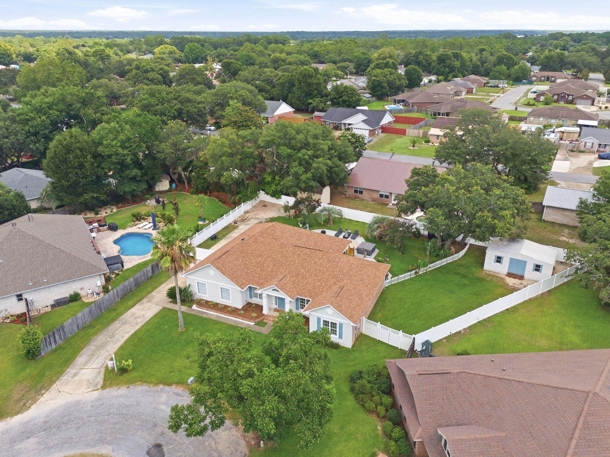 TOM KING ESTATES - Residential