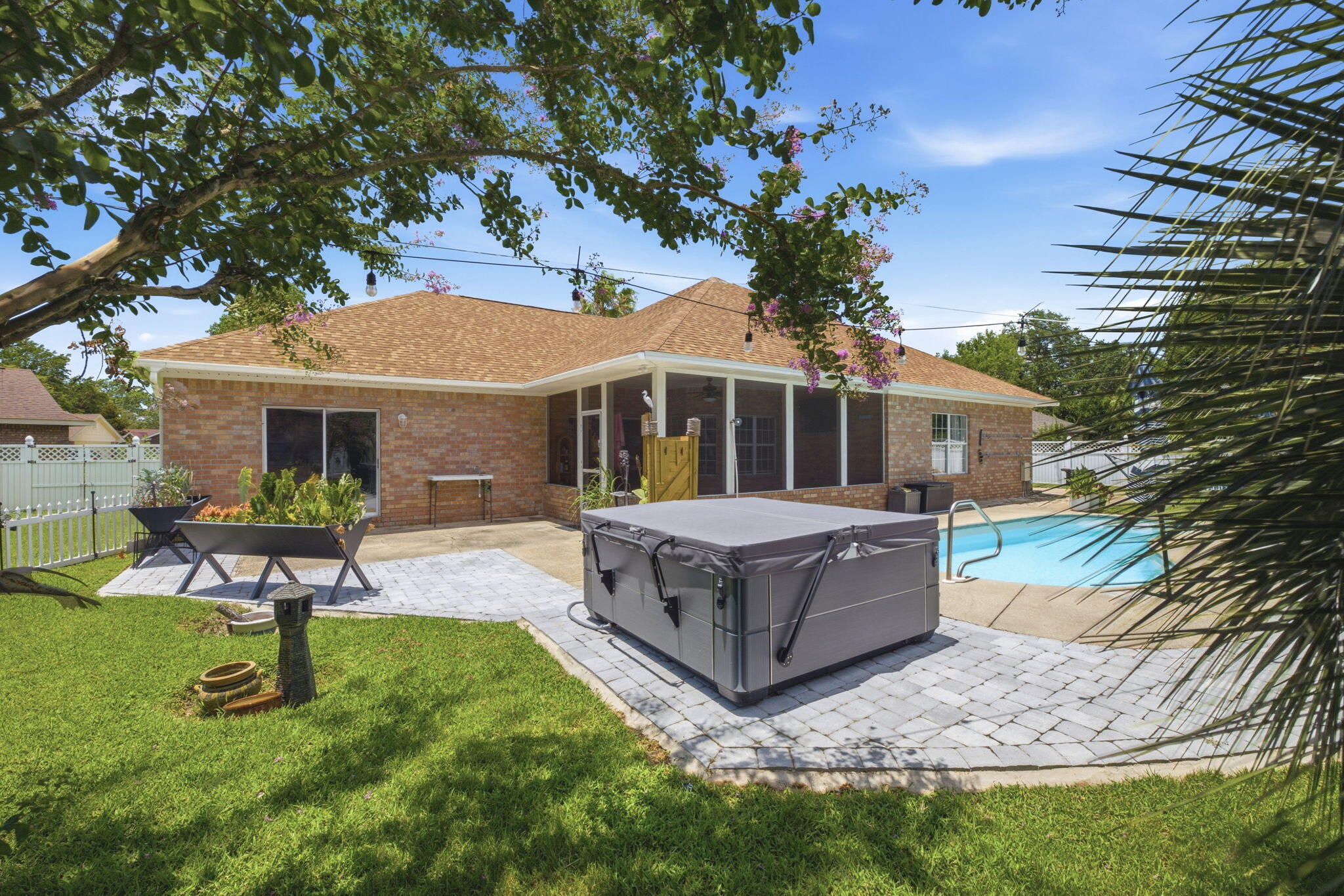 TOM KING ESTATES - Residential