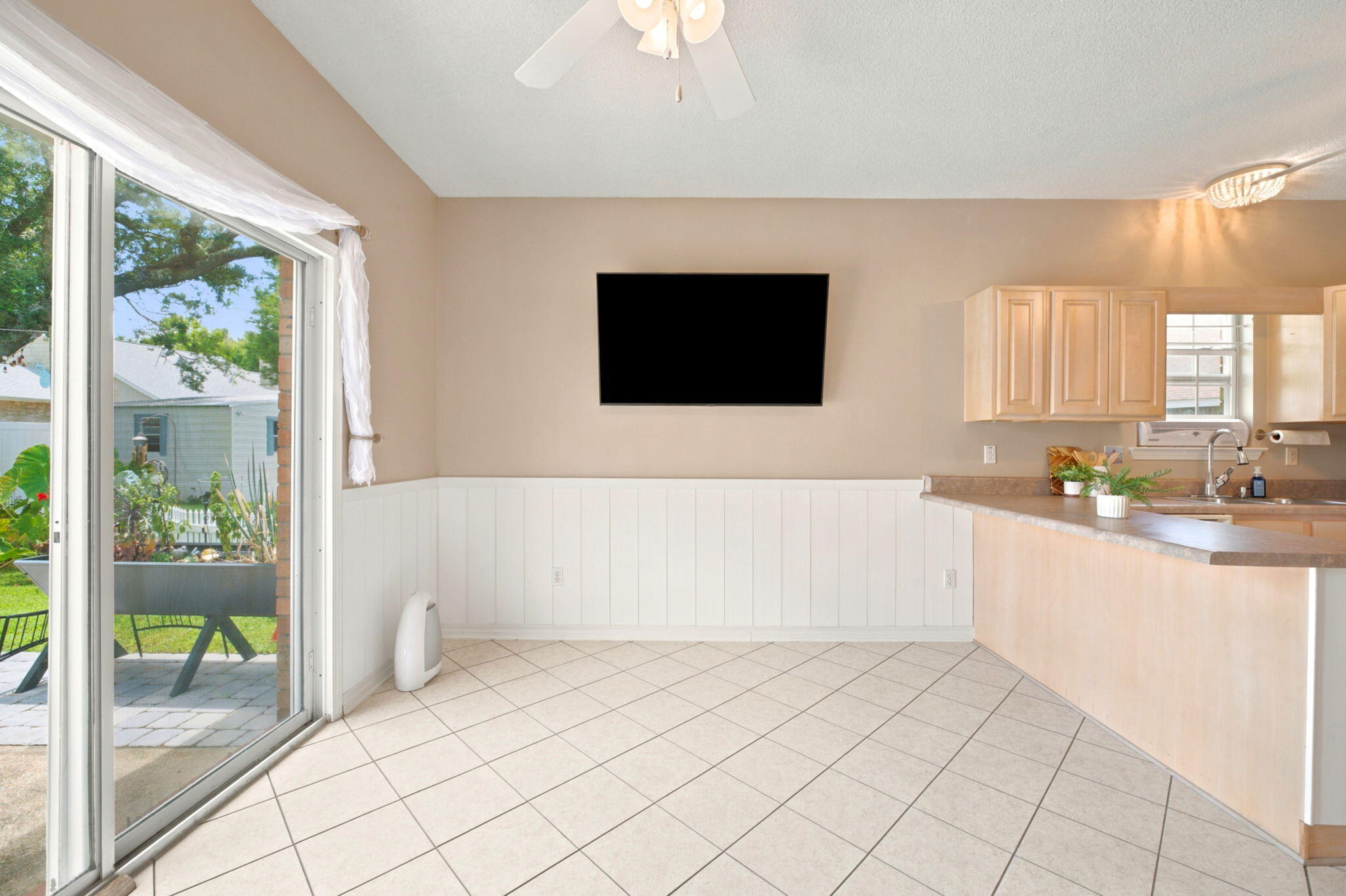 TOM KING ESTATES - Residential