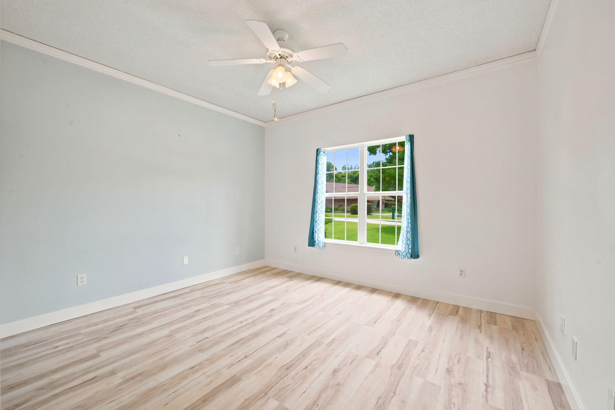 TOM KING ESTATES - Residential