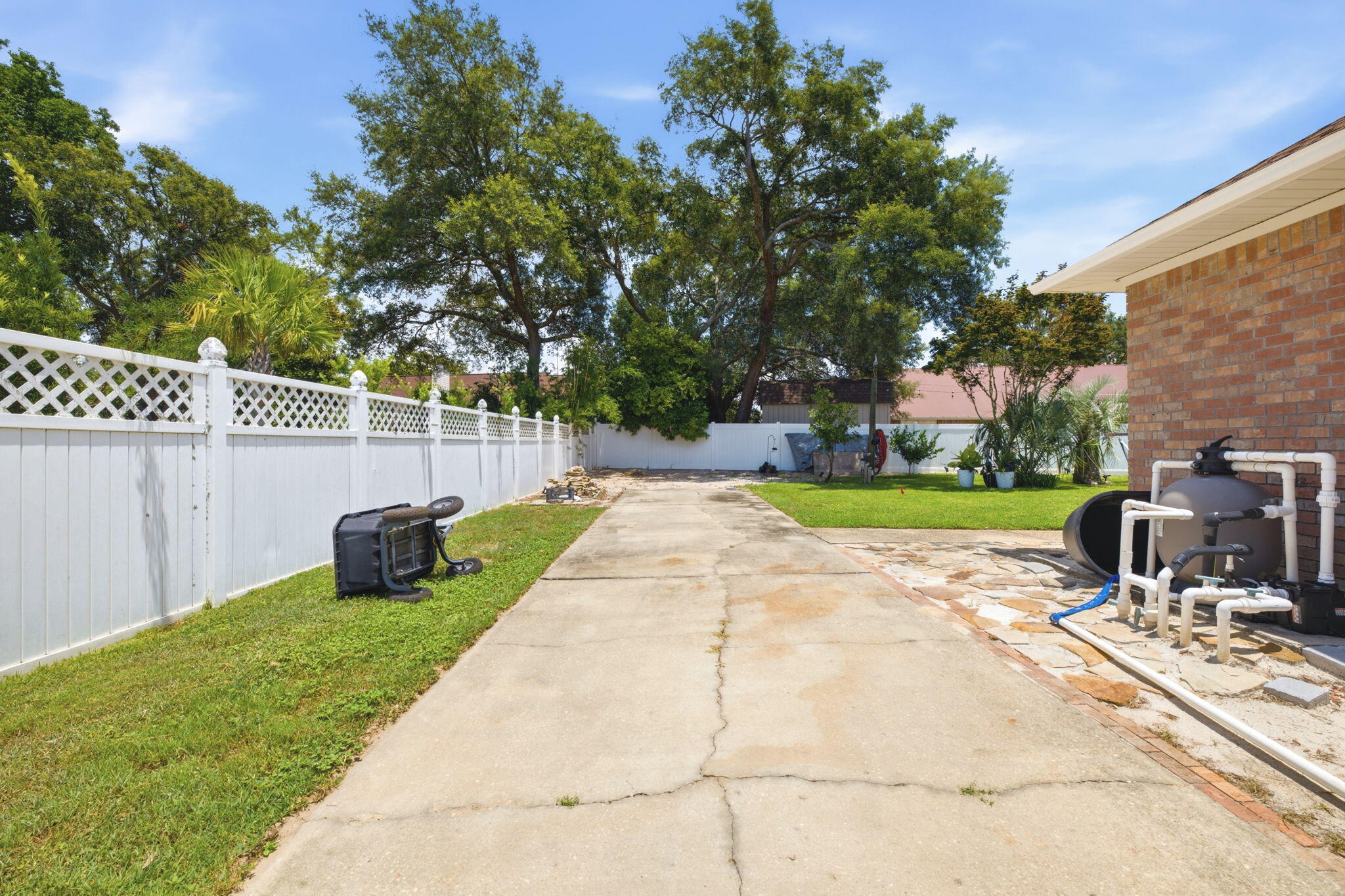TOM KING ESTATES - Residential
