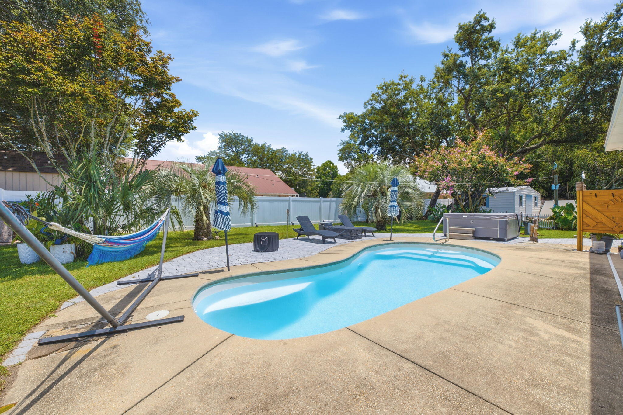 TOM KING ESTATES - Residential