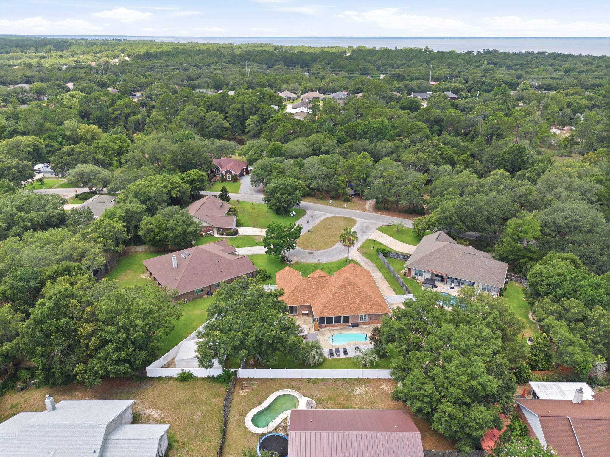 TOM KING ESTATES - Residential