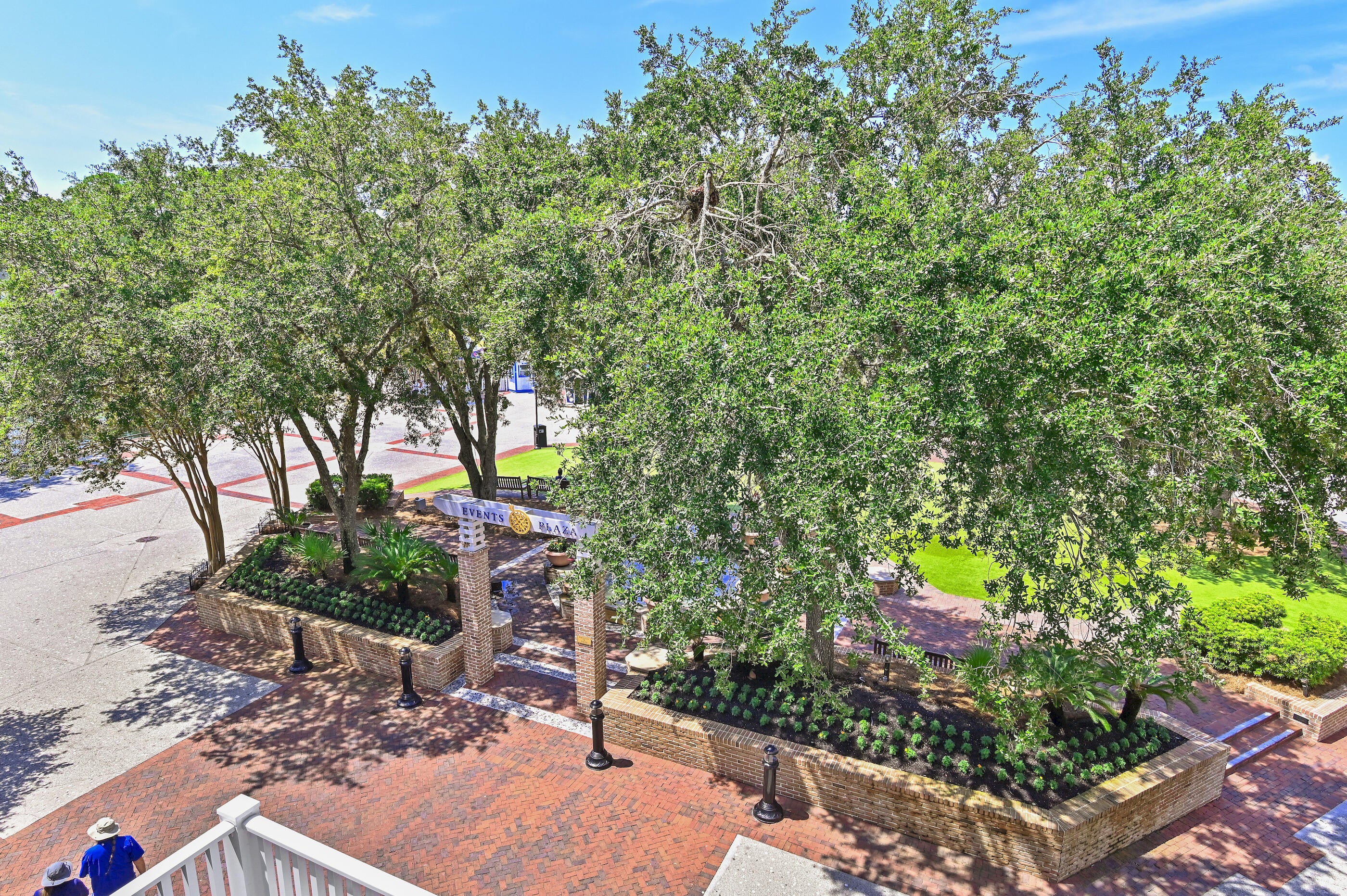 OBSERVATION POINT NORTH - Residential