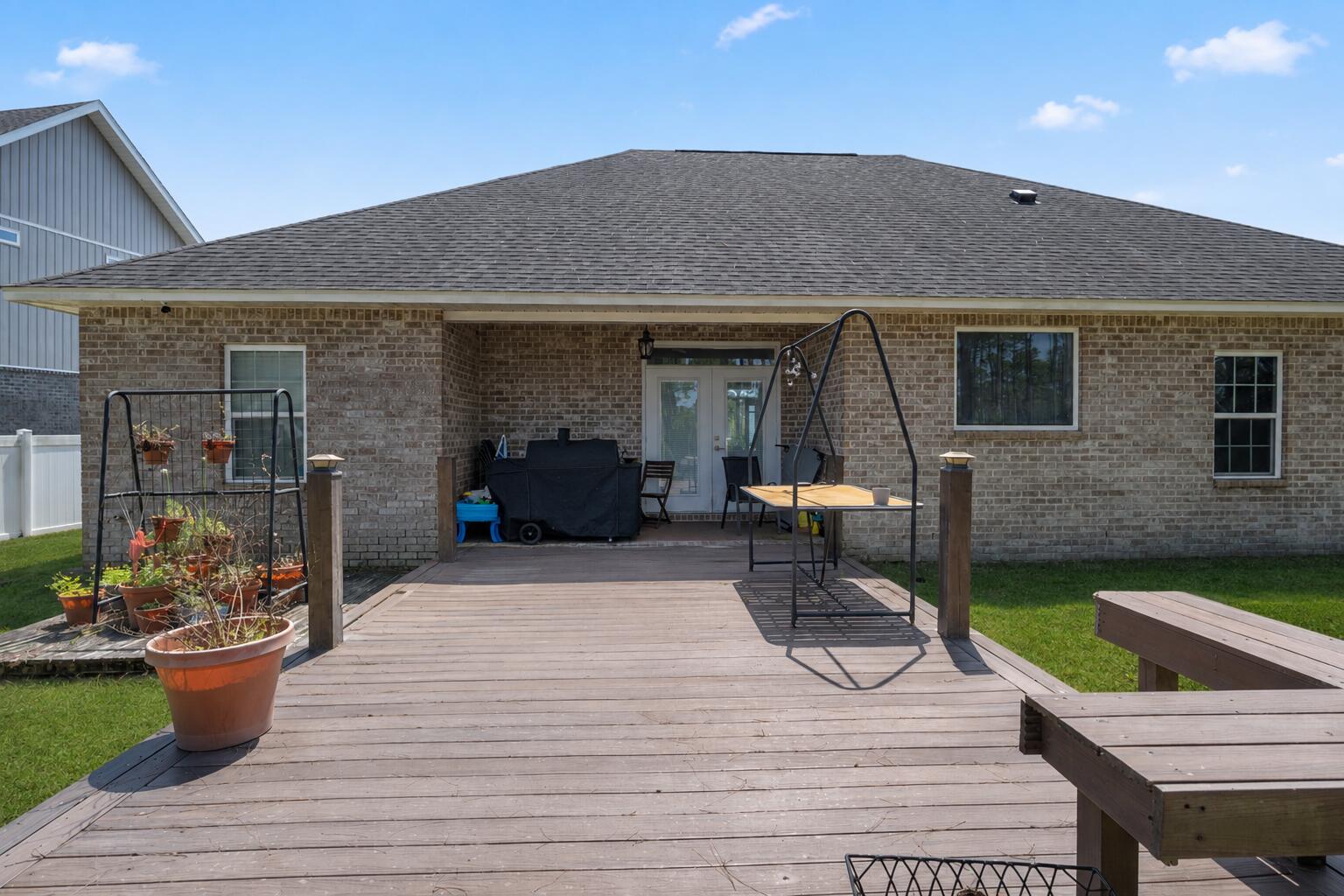 WINDWARD COVE - Residential