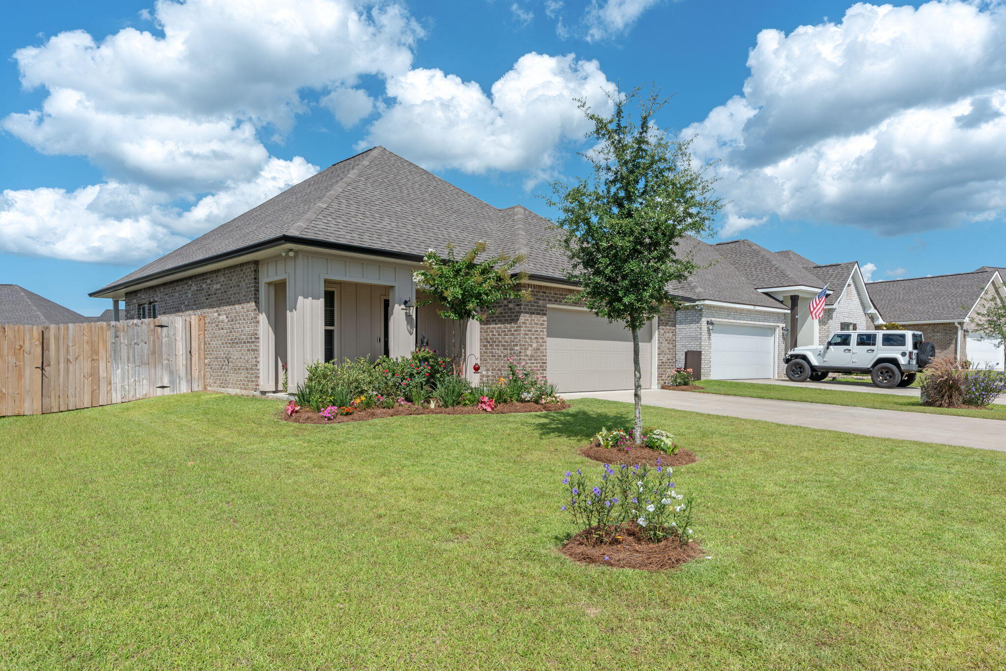 THE BLUFFS AT LAFAYETTE - Residential