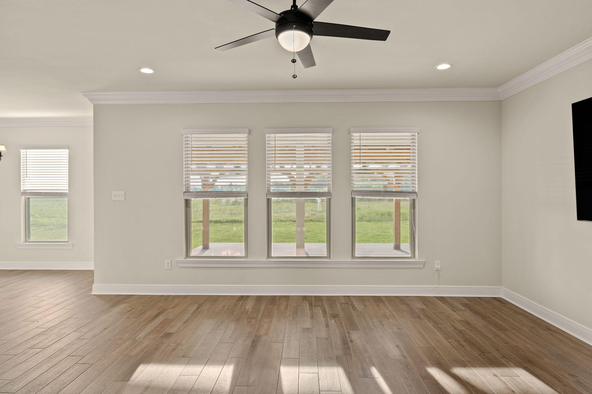 THE BLUFFS AT LAFAYETTE - Residential