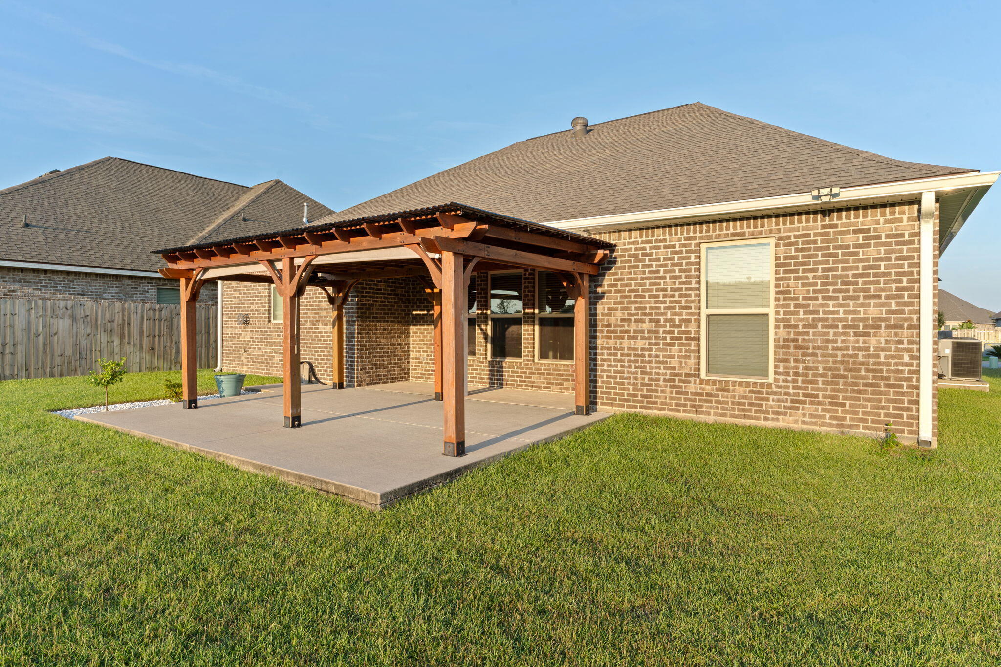 THE BLUFFS AT LAFAYETTE - Residential