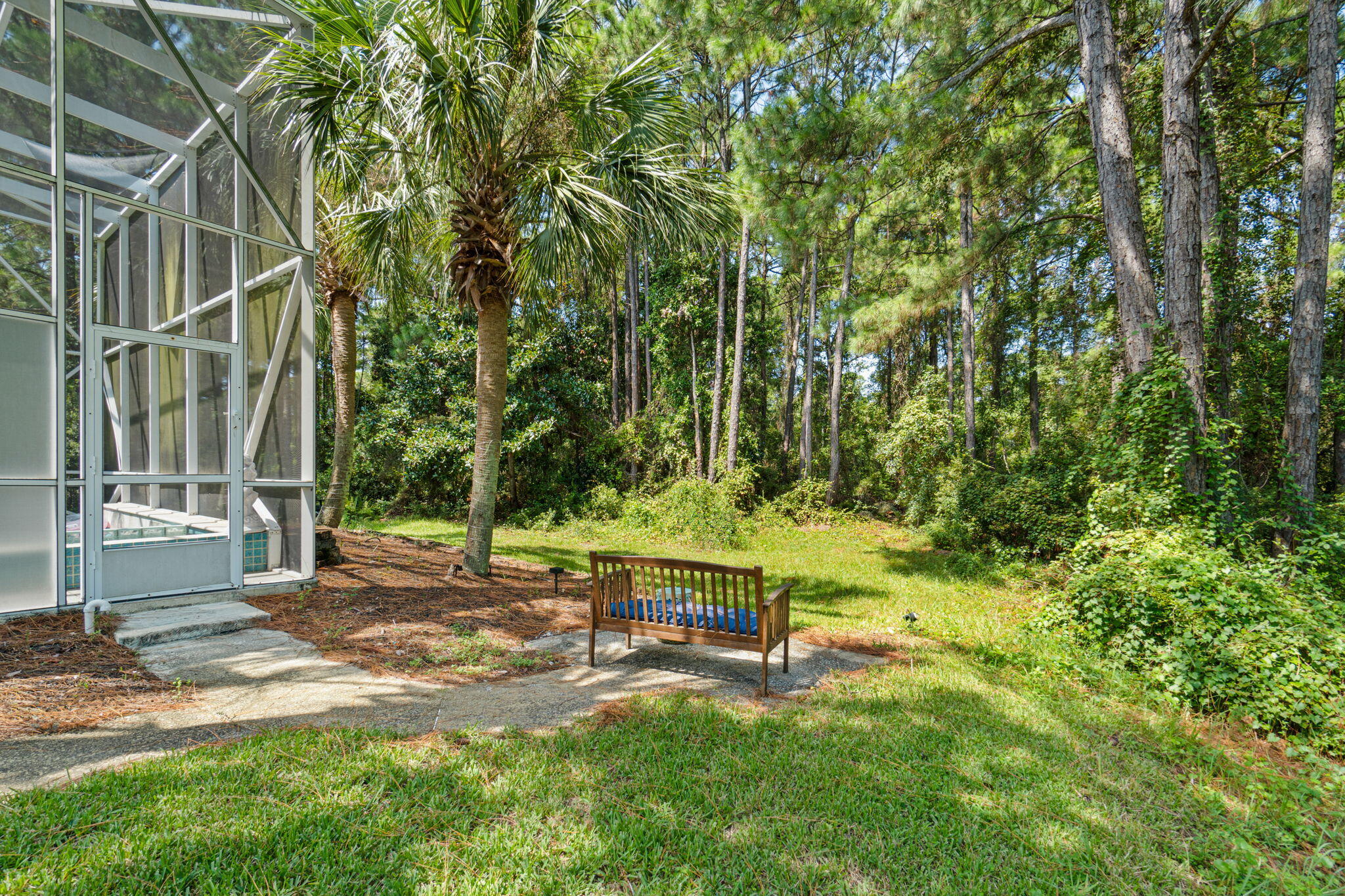 TWIN LAKES - Residential
