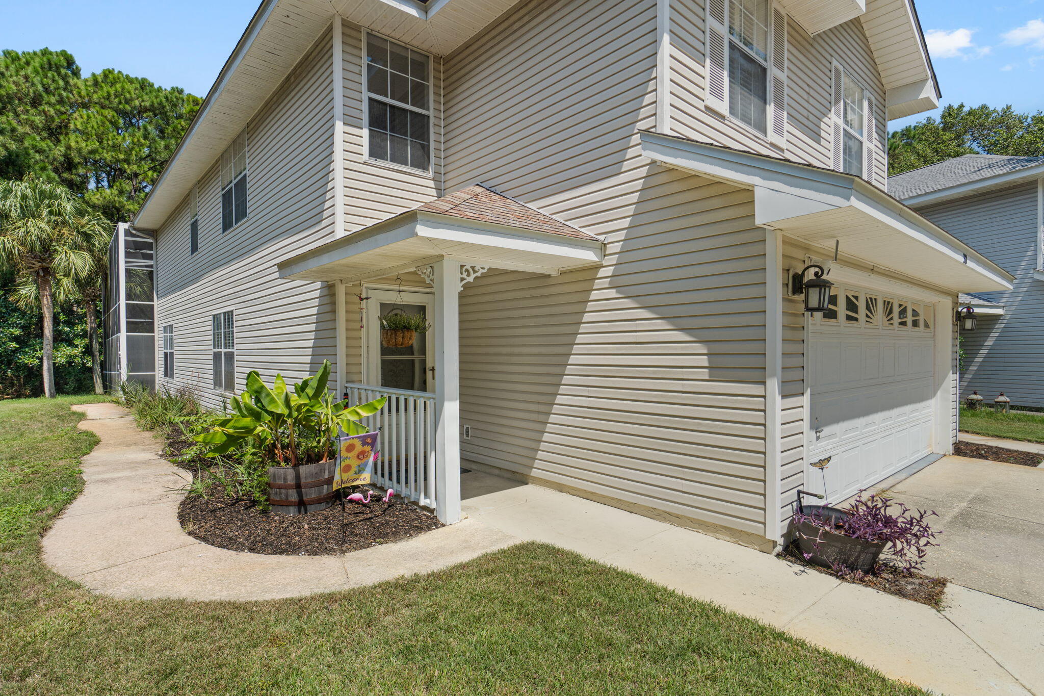 TWIN LAKES - Residential
