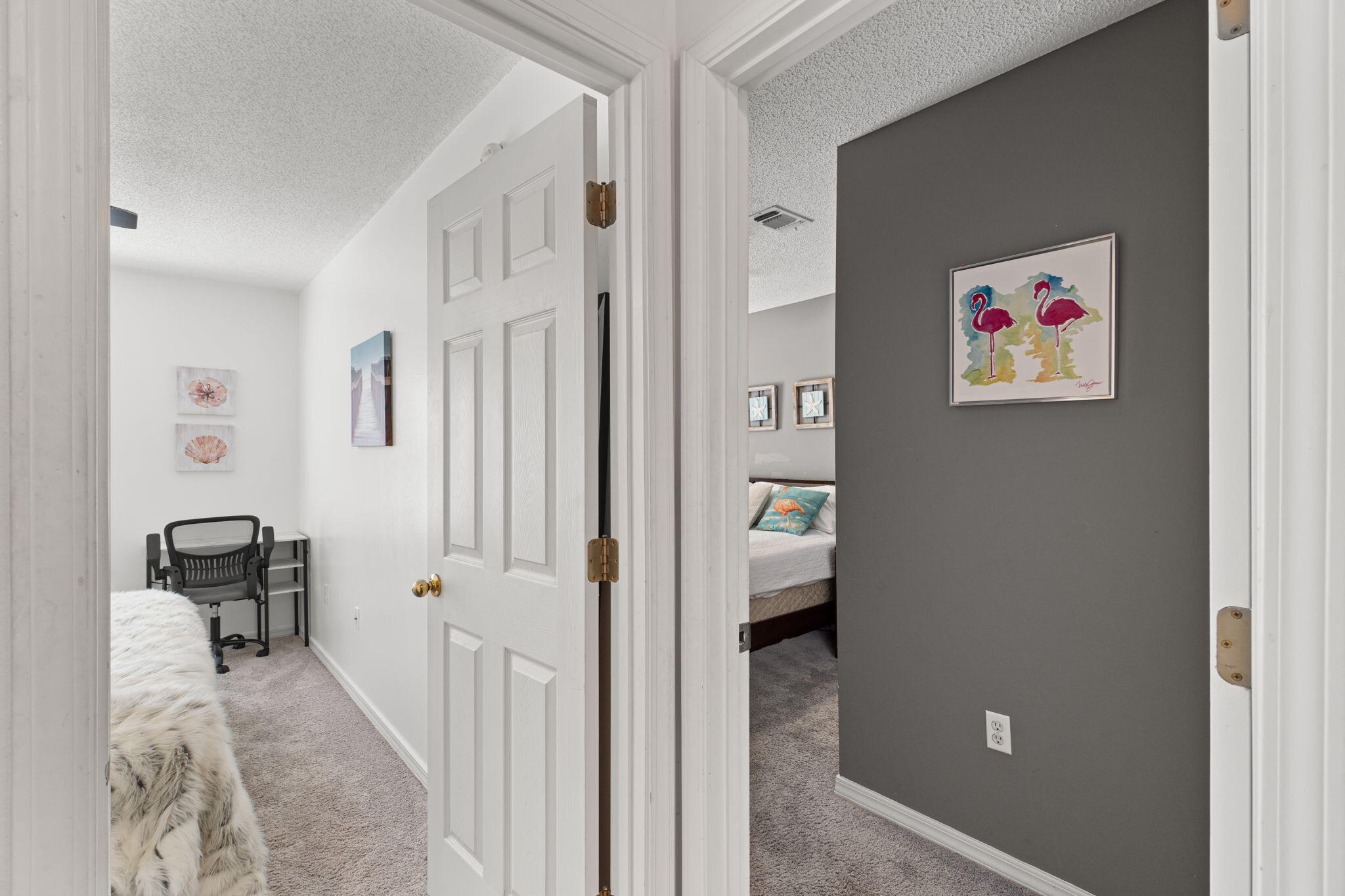 TWIN LAKES - Residential