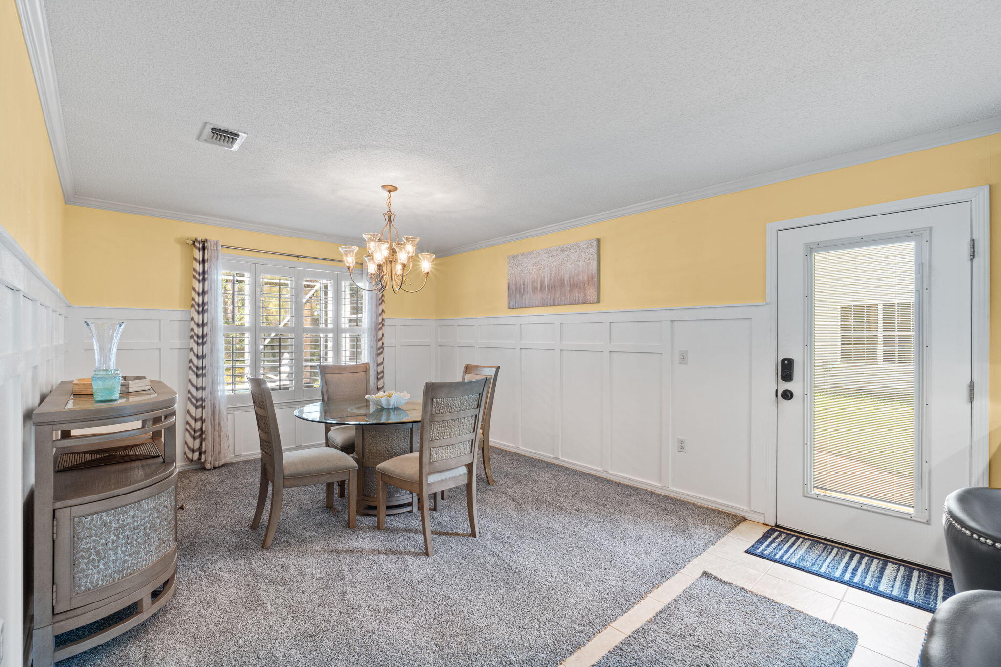 TWIN LAKES - Residential