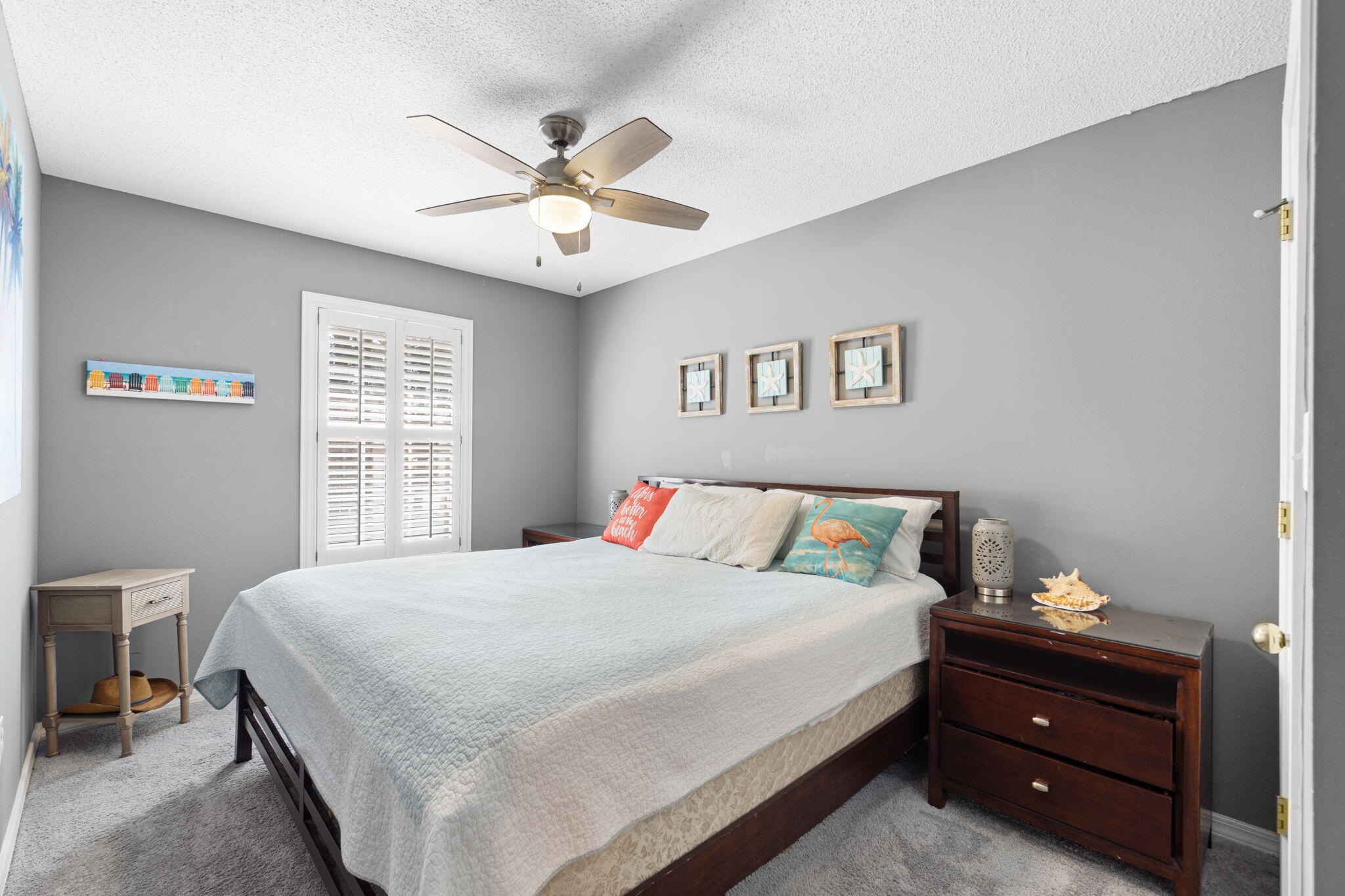 TWIN LAKES - Residential