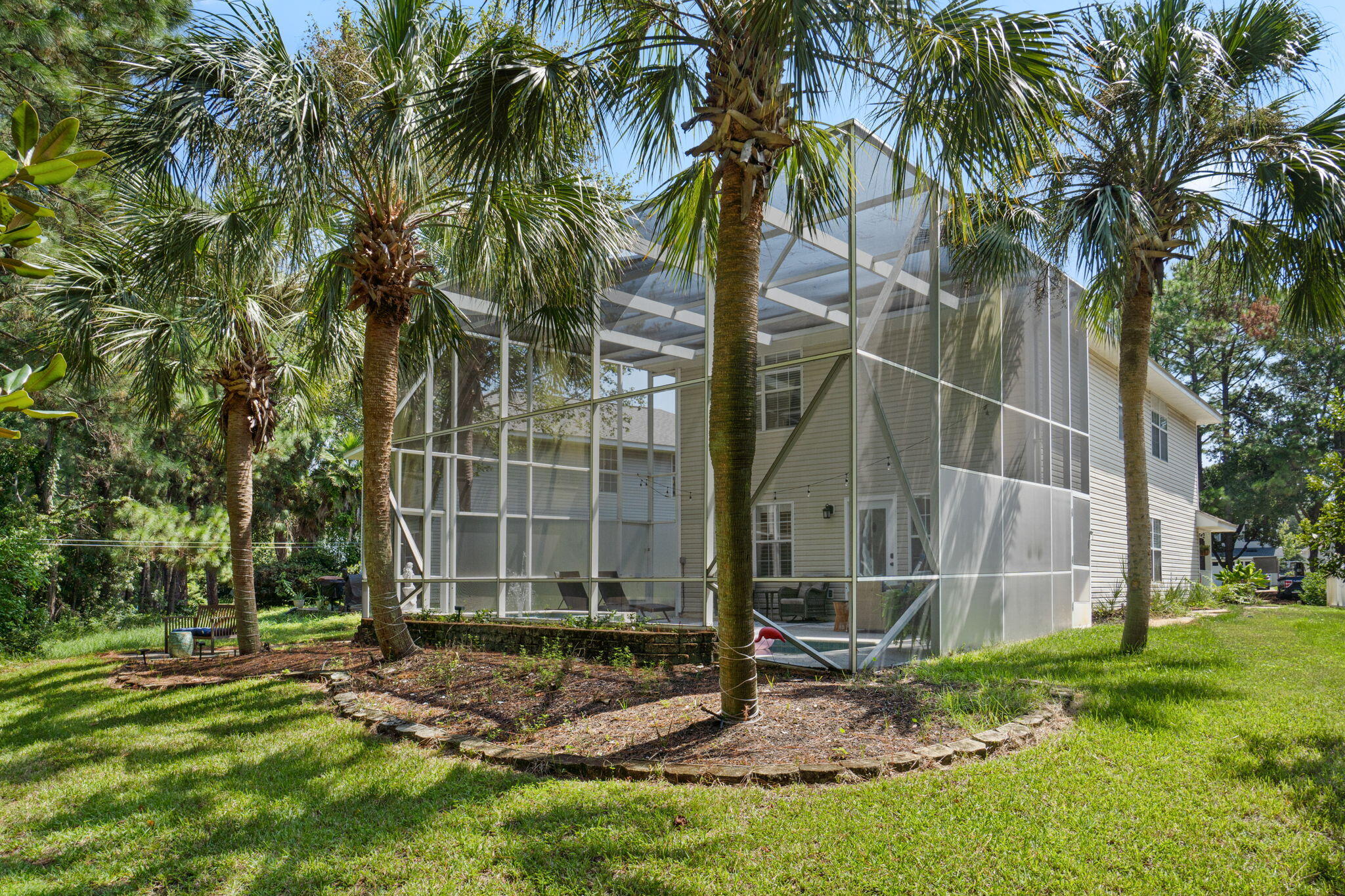 TWIN LAKES - Residential