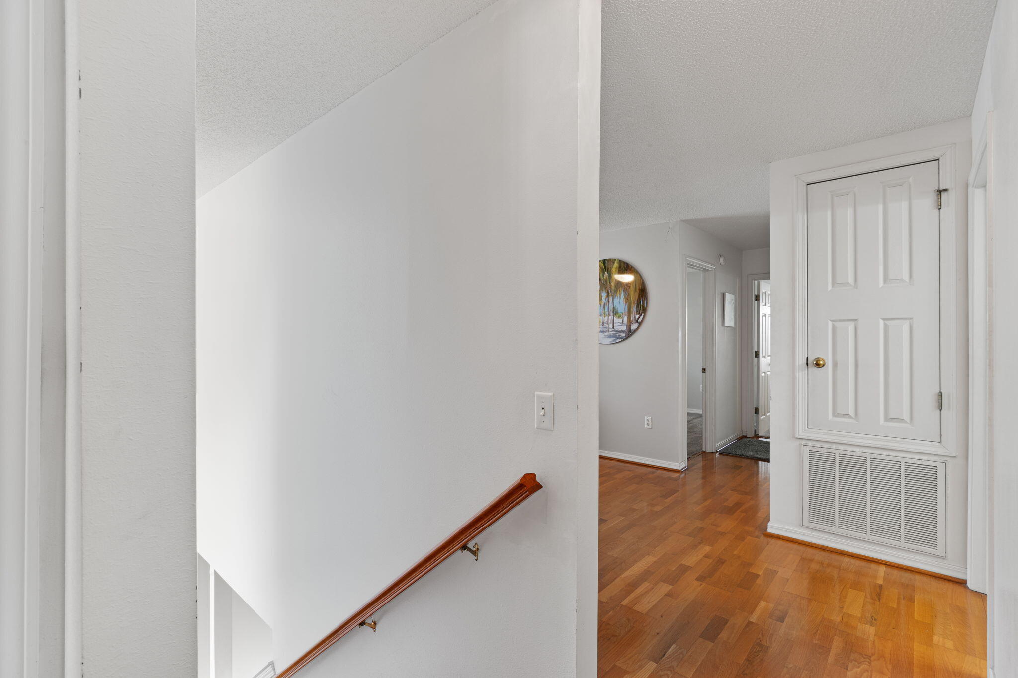 TWIN LAKES - Residential