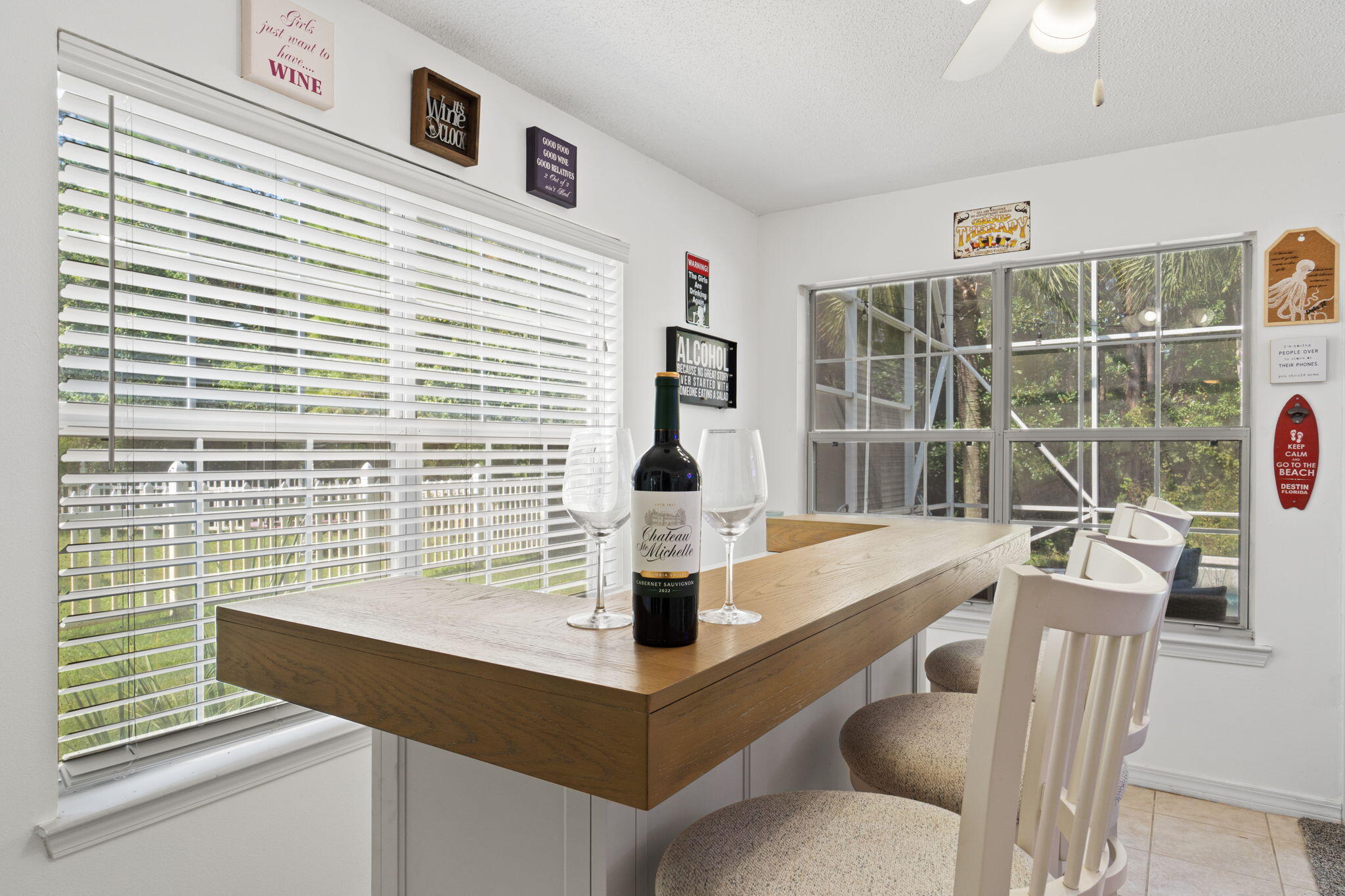TWIN LAKES - Residential