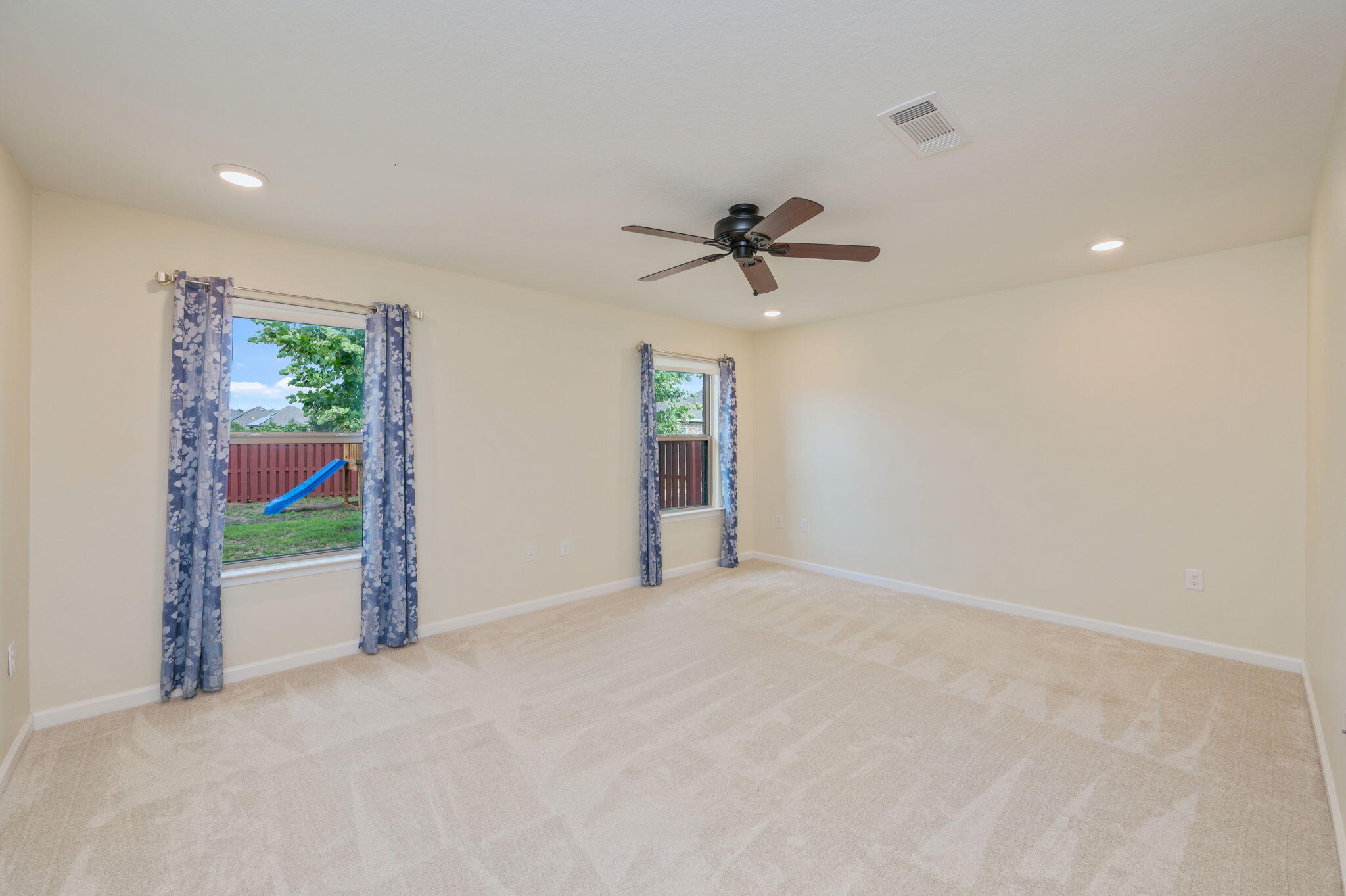 Redstone Commons - Residential