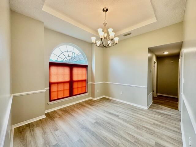 TIMBERLAKE ESTATES 1ST ADDN - Residential Lease
