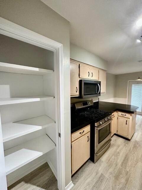 TIMBERLAKE ESTATES 1ST ADDN - Residential Lease