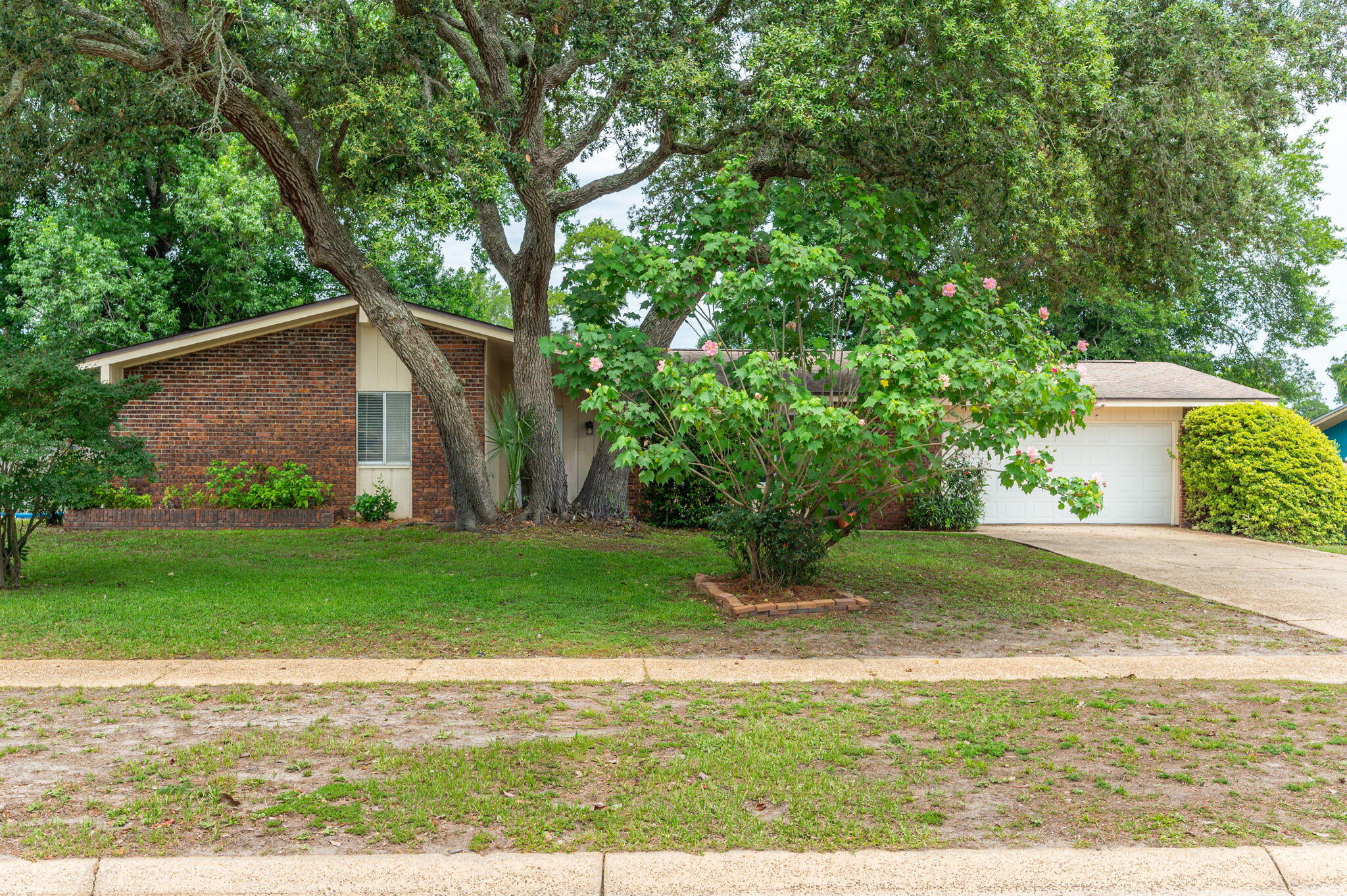 VICTORIA GARDENS 3 - Residential