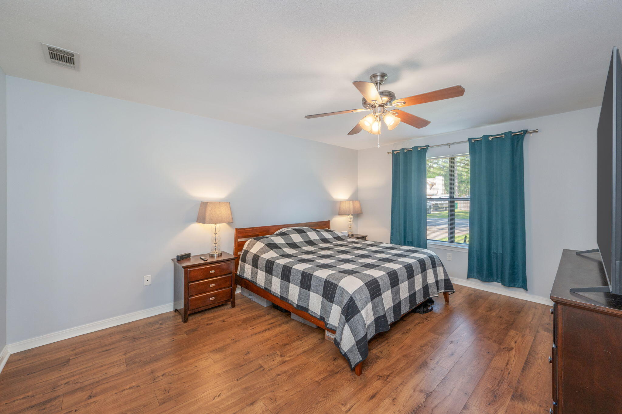 PINE MEADOWS 2ND ADDN - Residential