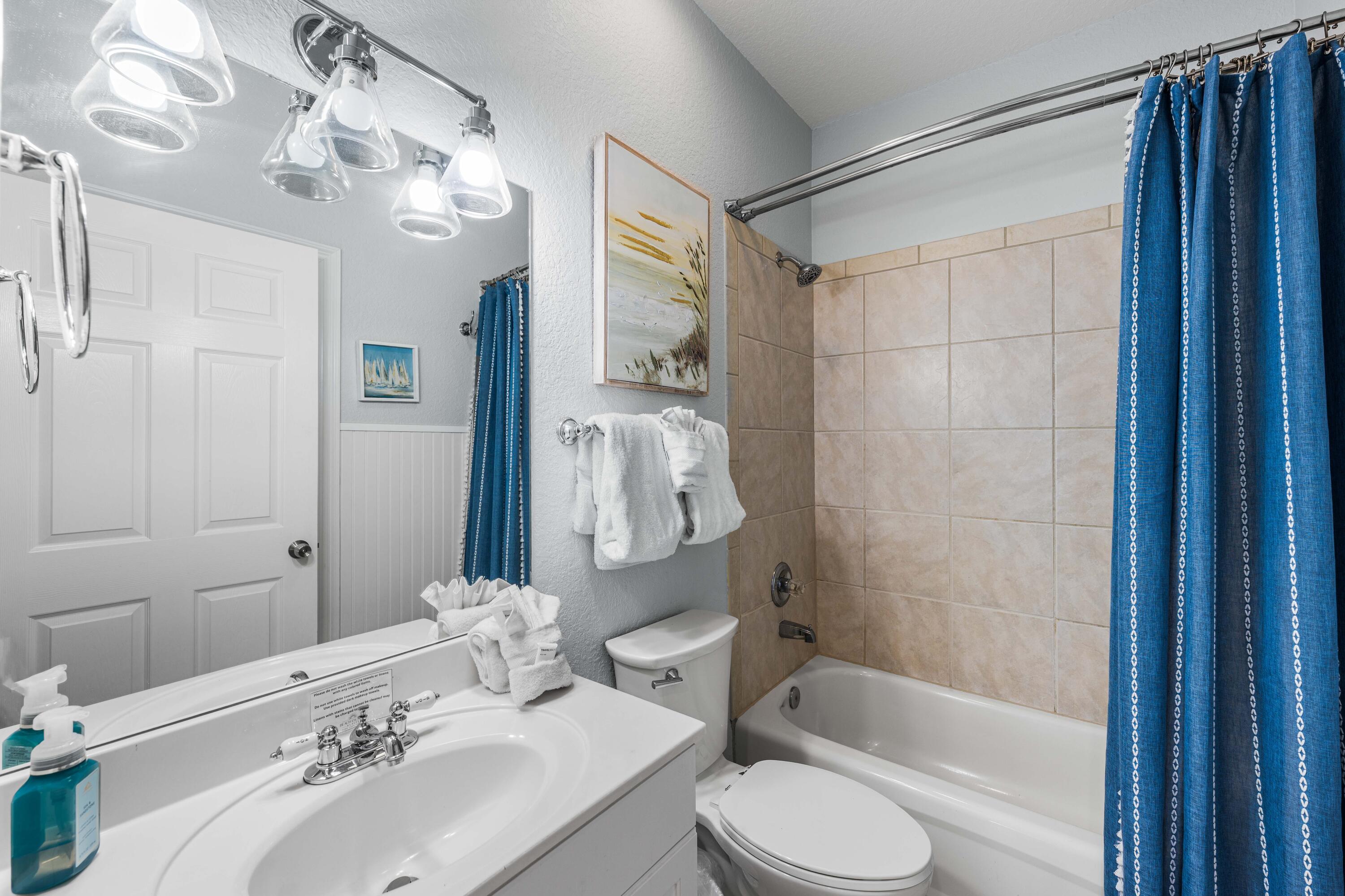 DUNE BREEZE VILLAS - Residential
