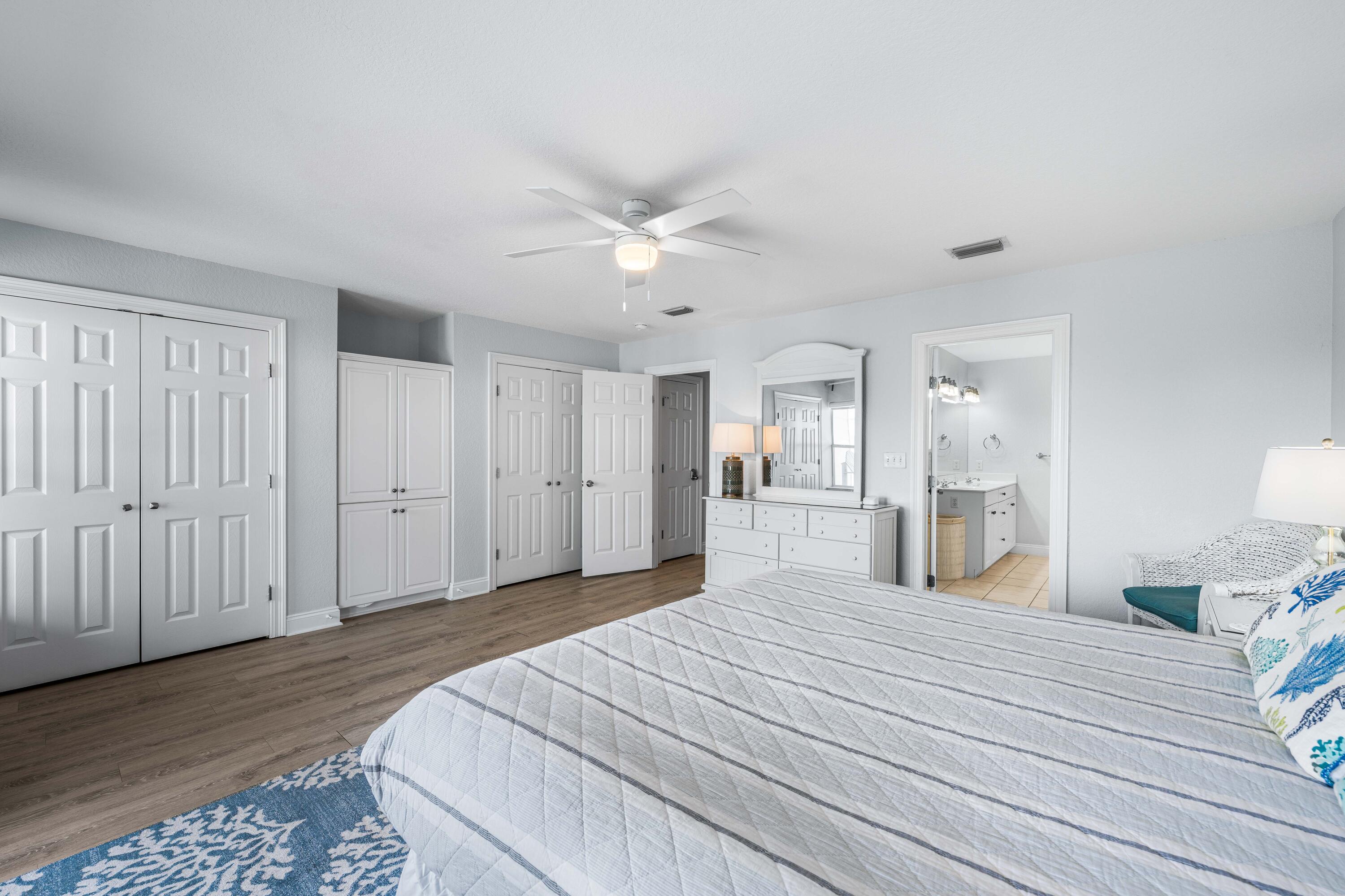 DUNE BREEZE VILLAS - Residential