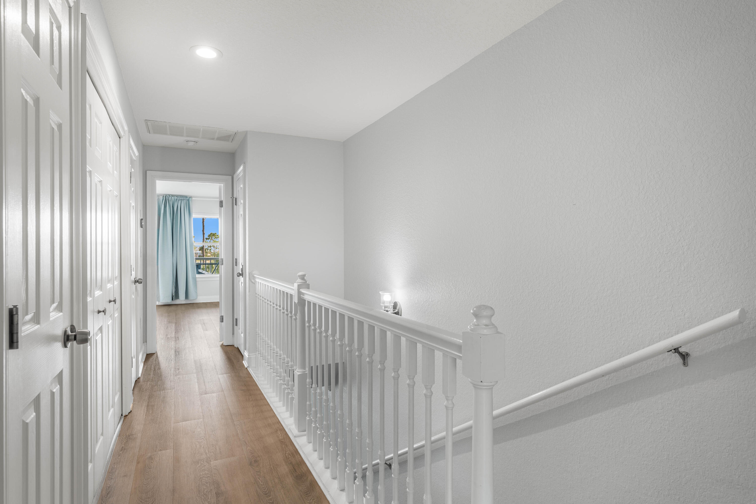 DUNE BREEZE VILLAS - Residential