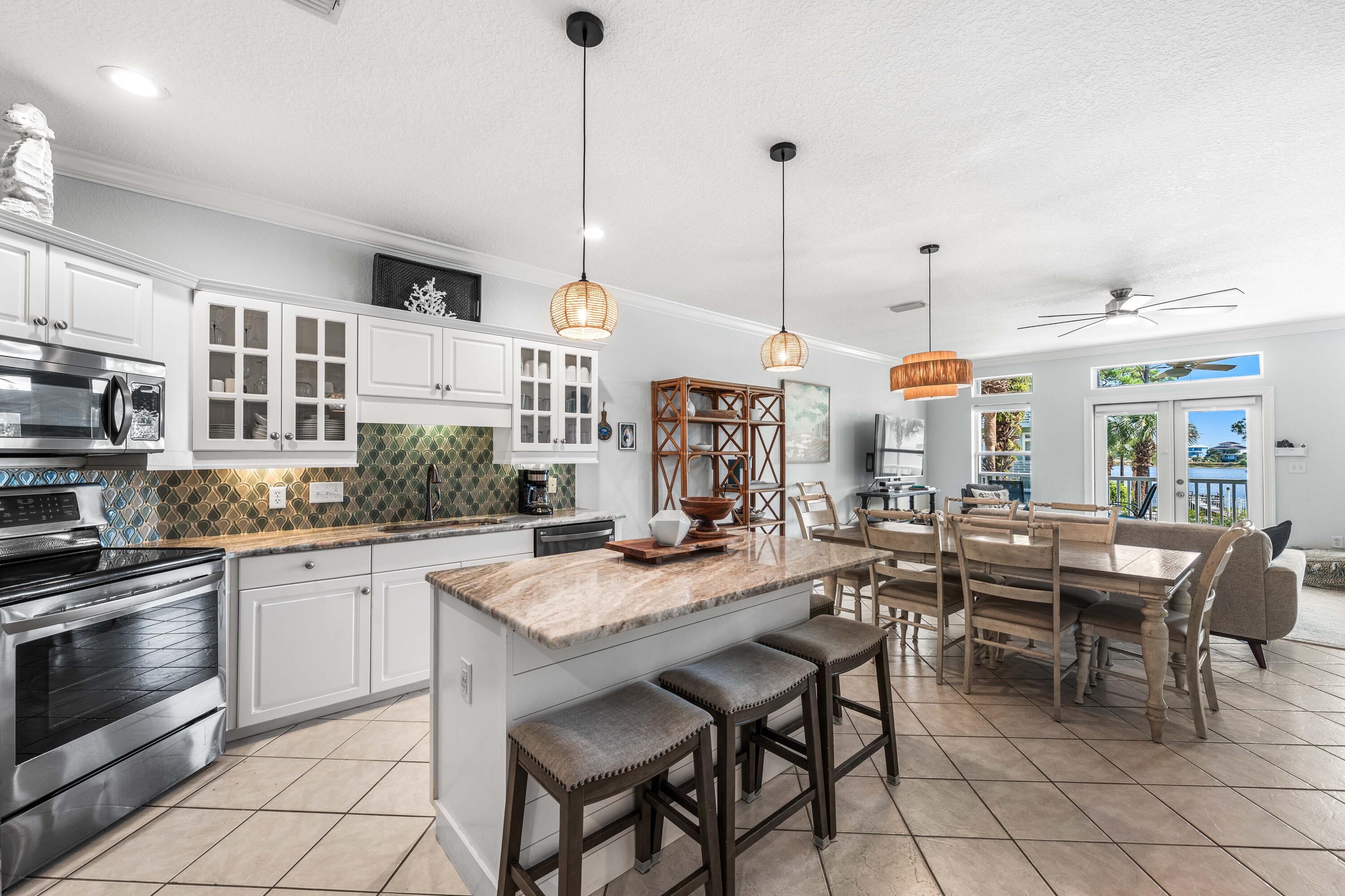 DUNE BREEZE VILLAS - Residential