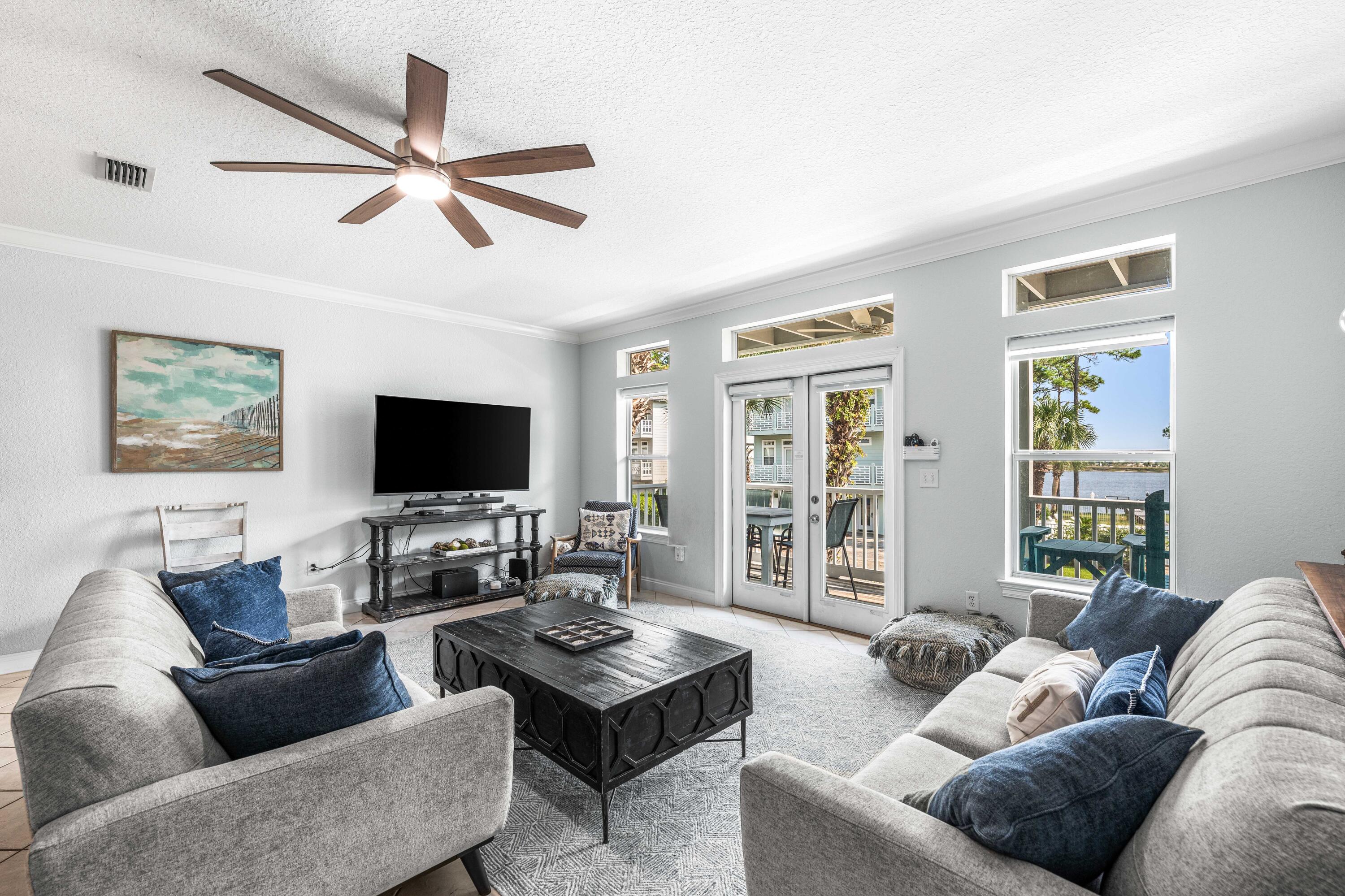 DUNE BREEZE VILLAS - Residential