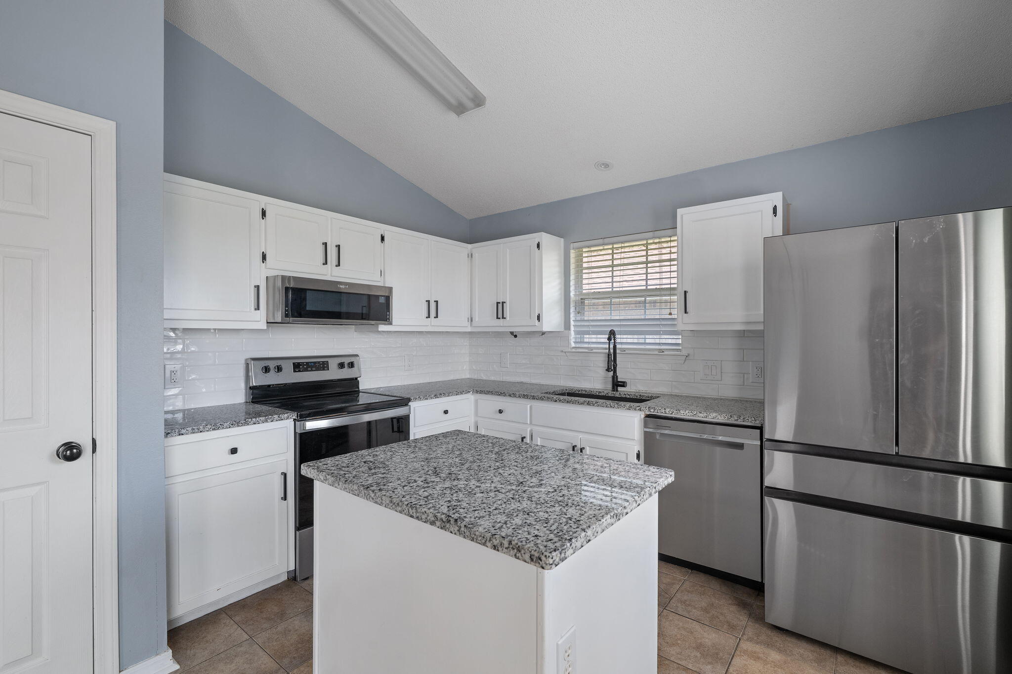 WATERFORD ESTATES S/D - Residential Lease
