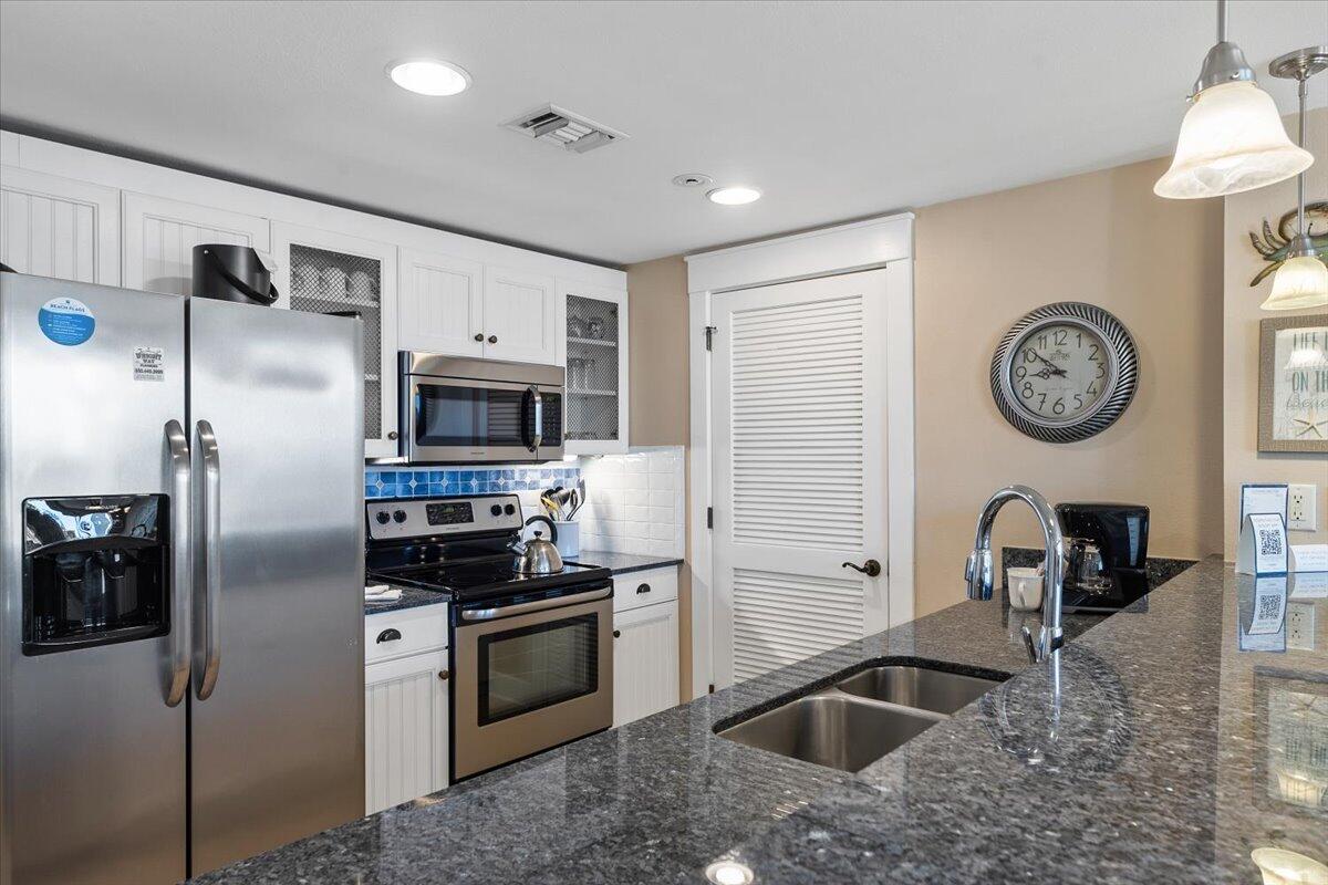 OBSERVATION POINT SOUTH - Residential