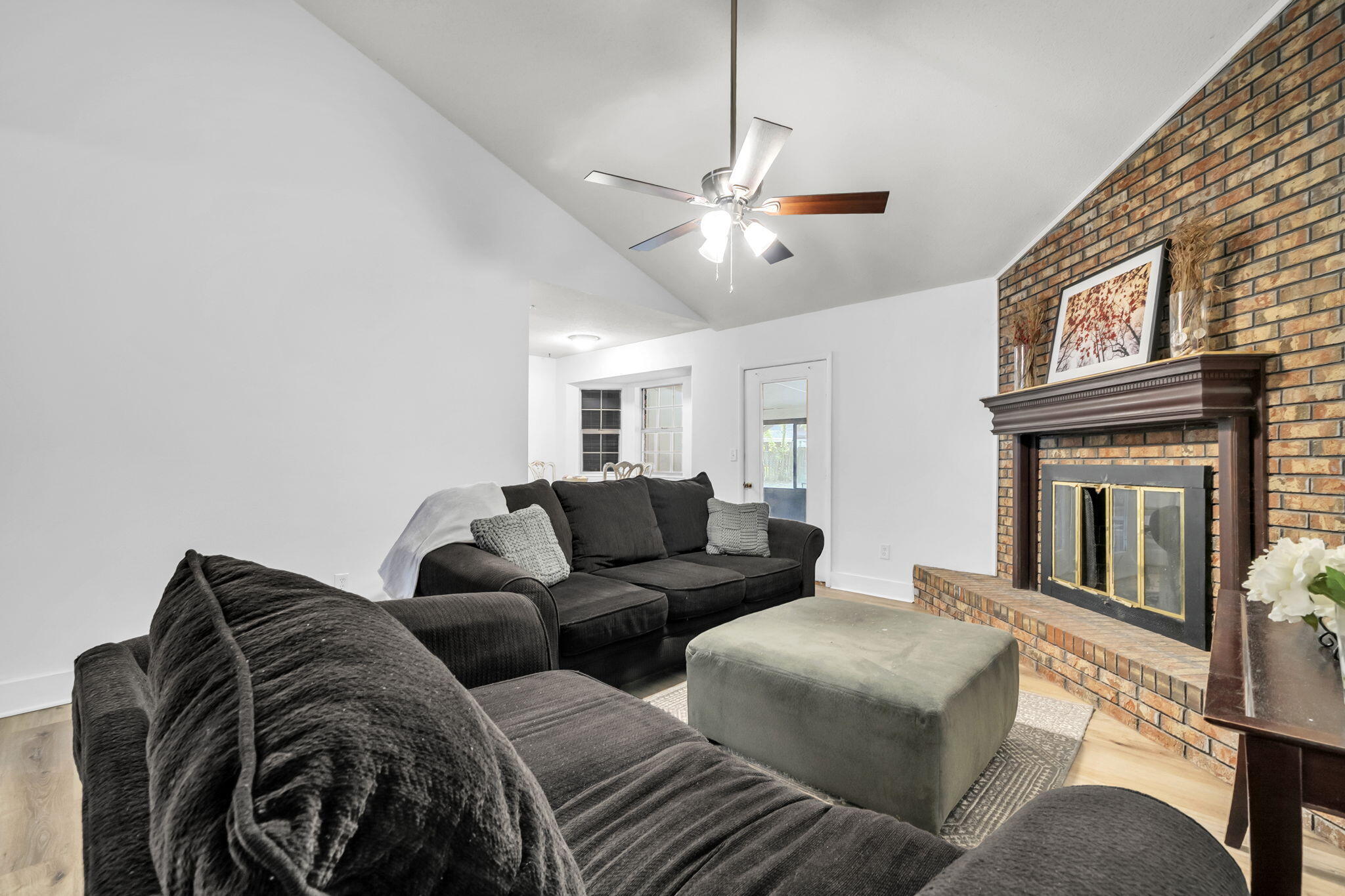 OAKRIDGE MANOR - Residential