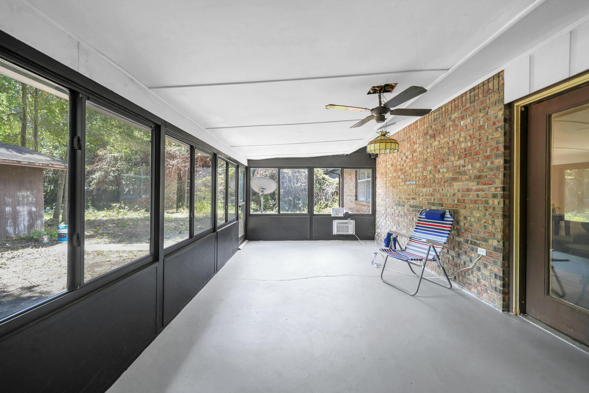 OAKRIDGE MANOR - Residential