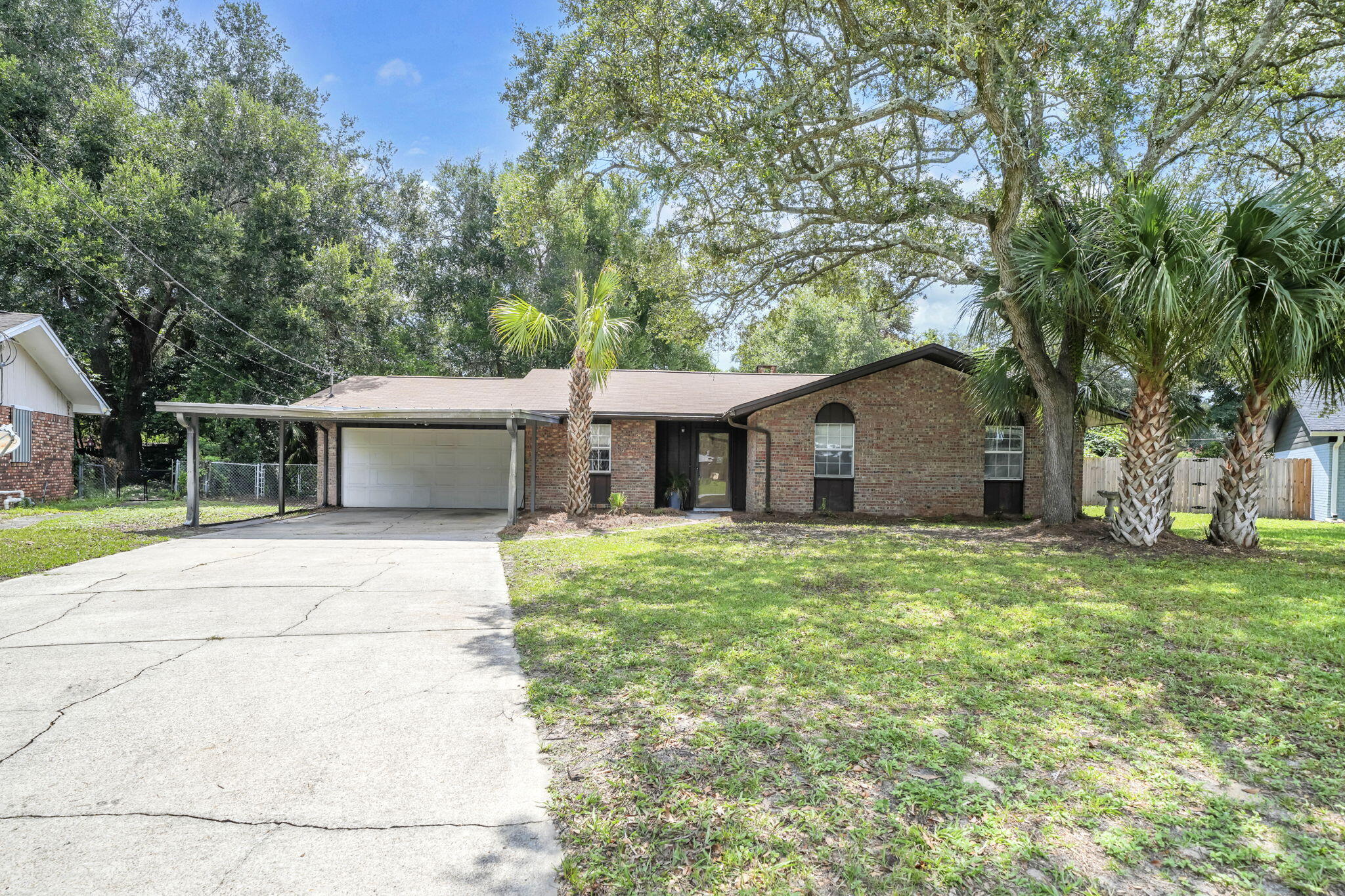 OAKRIDGE MANOR - Residential