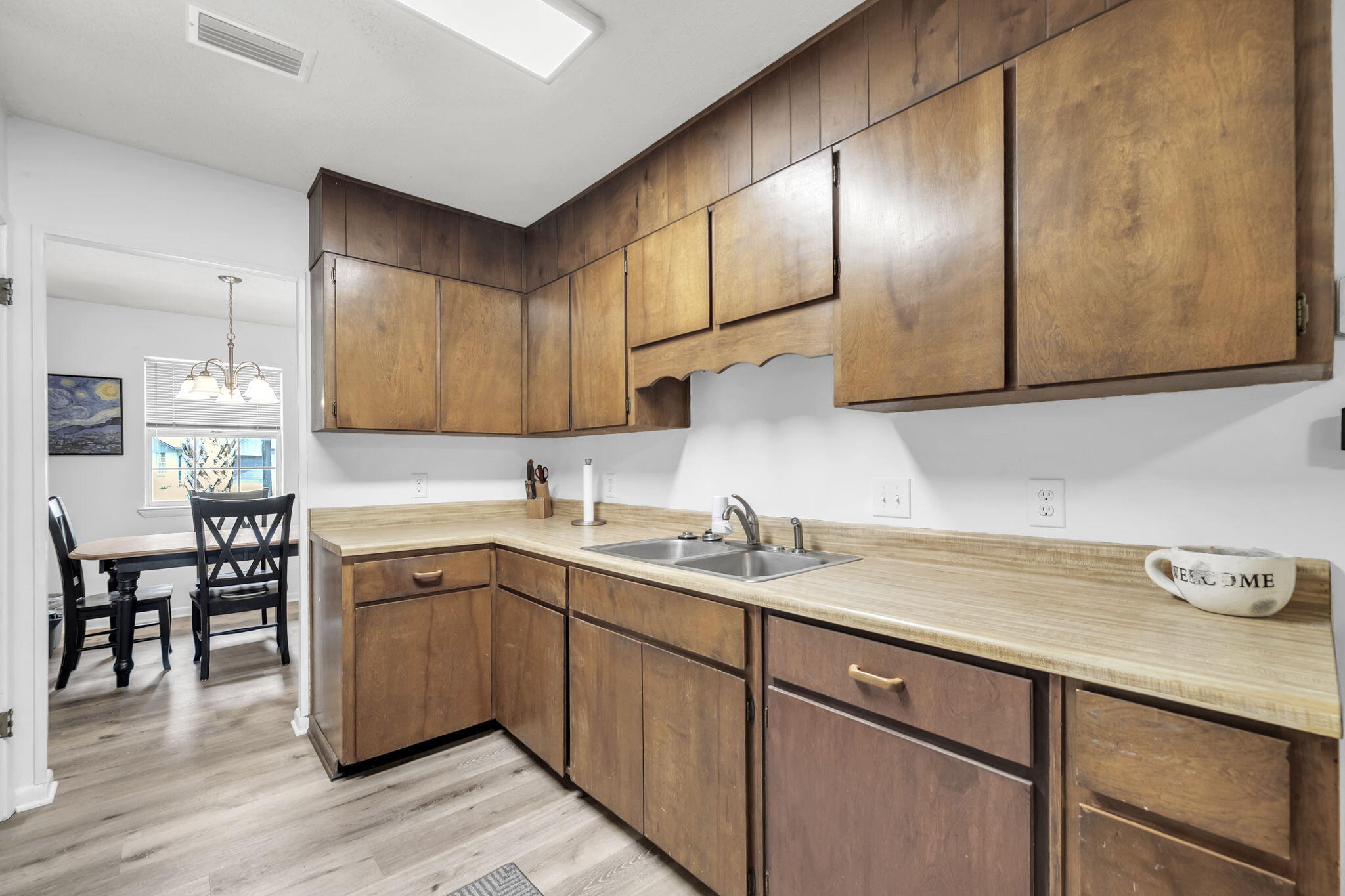 OAKRIDGE MANOR - Residential
