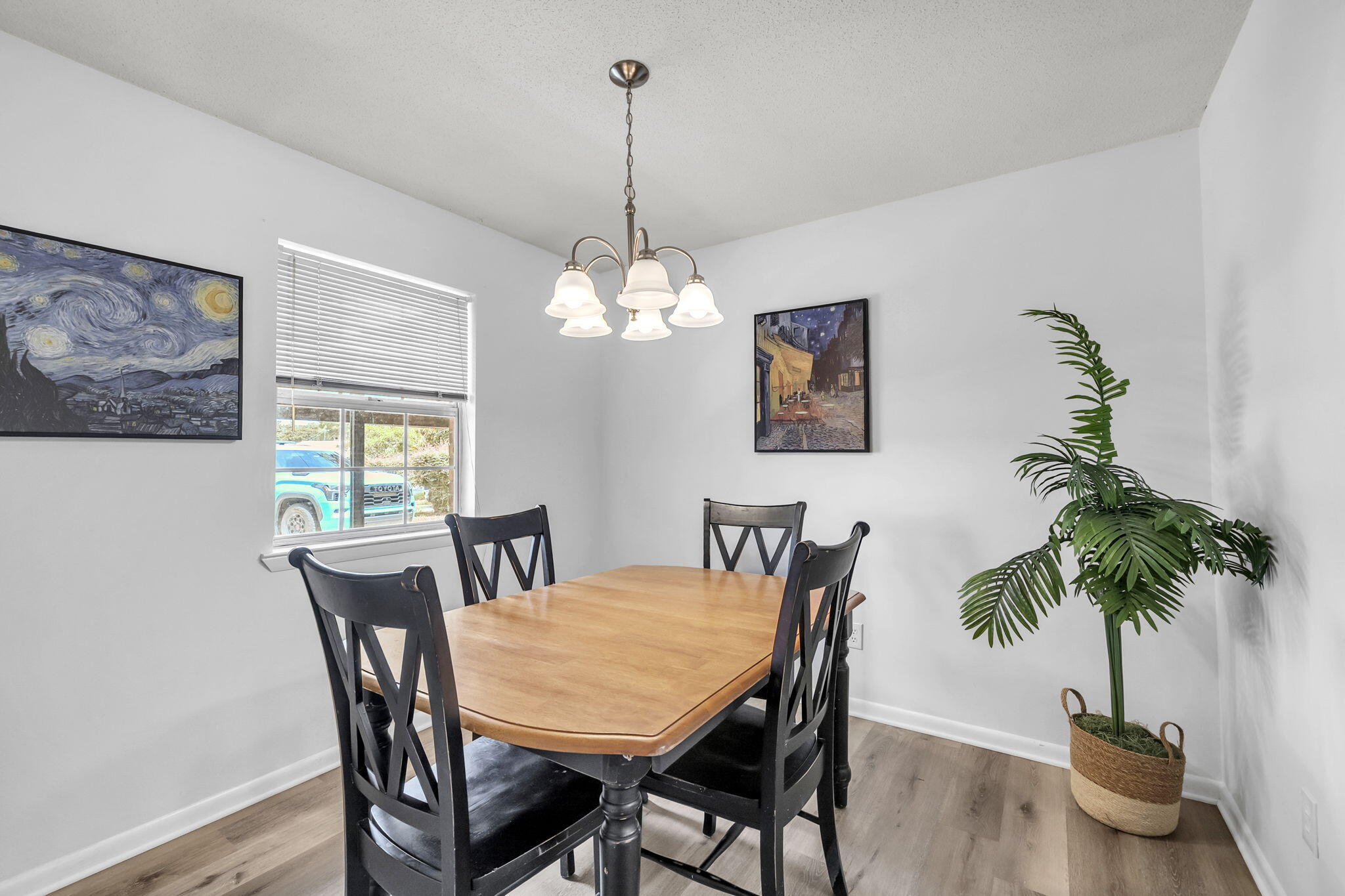 OAKRIDGE MANOR - Residential