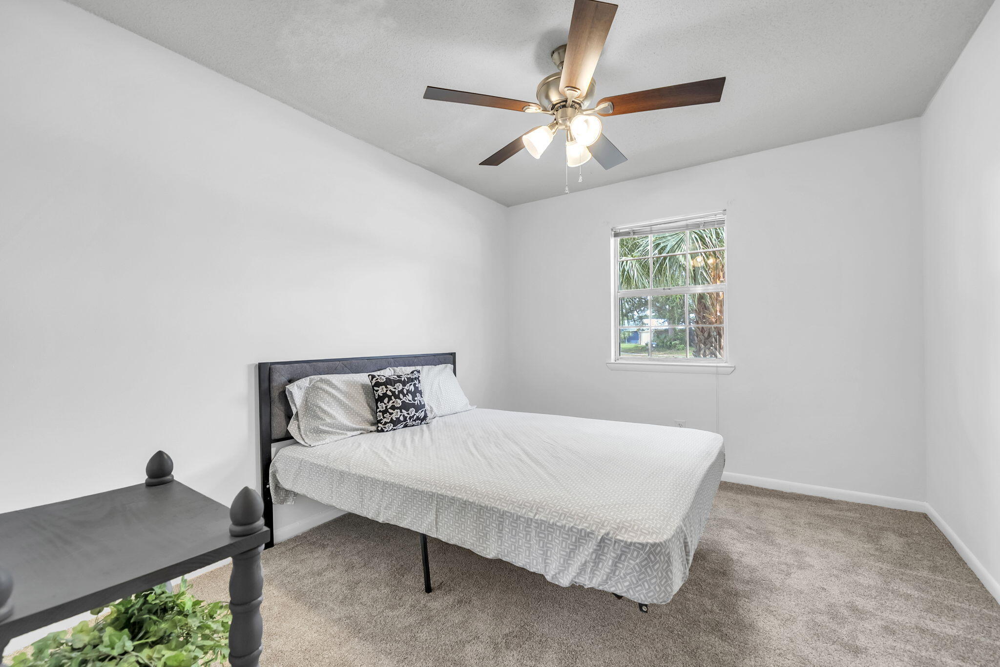OAKRIDGE MANOR - Residential