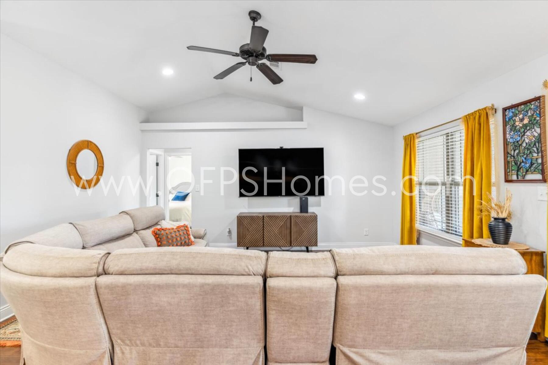 NAVARRE S/D 2ND ADDN - Residential Lease