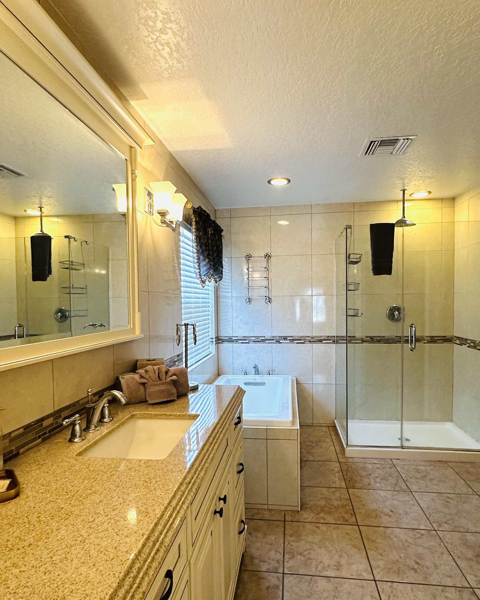 LAKE BERKLEY RESORT PH 2 - Residential