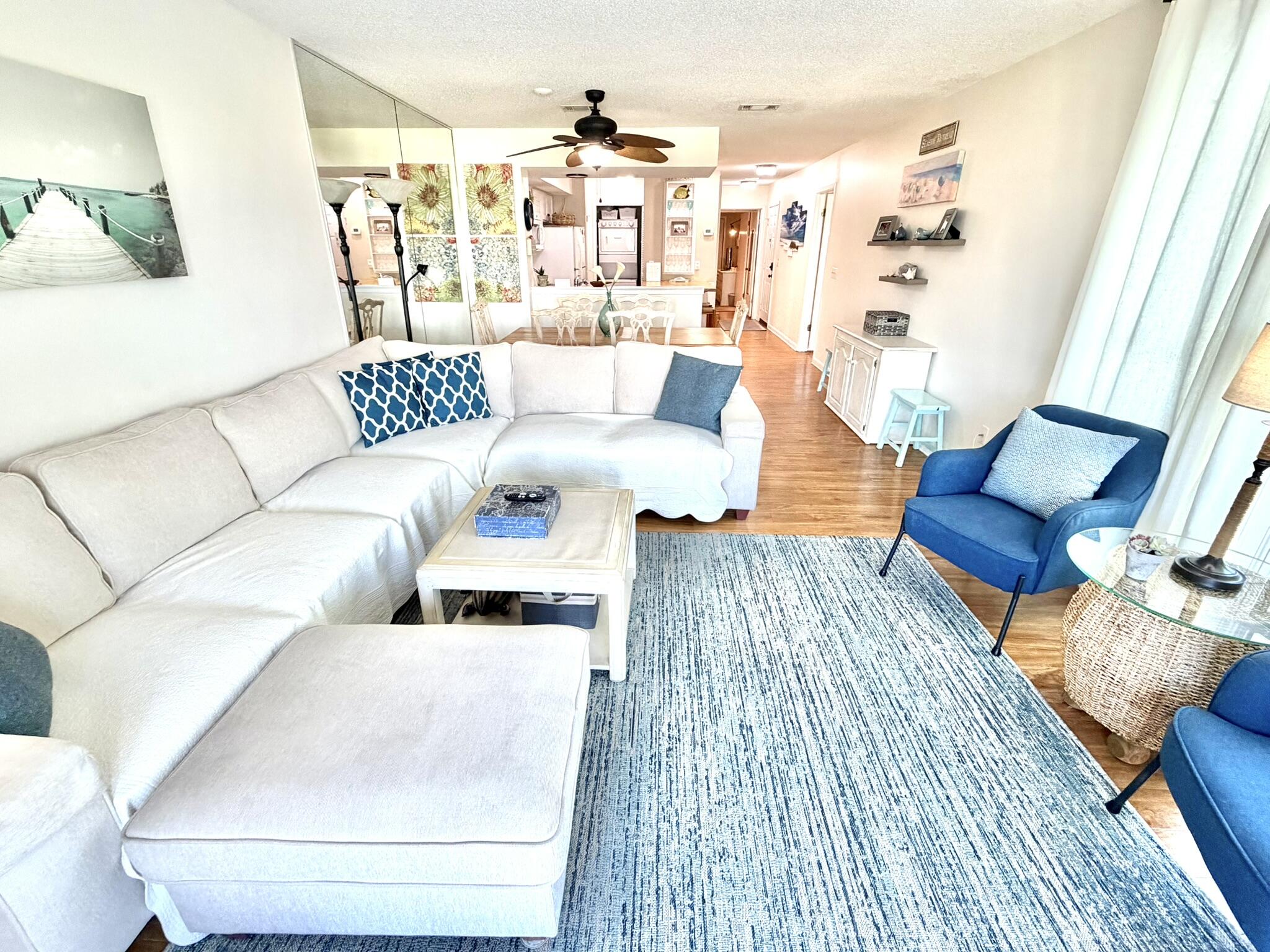 HARBOUR POINTE - Residential
