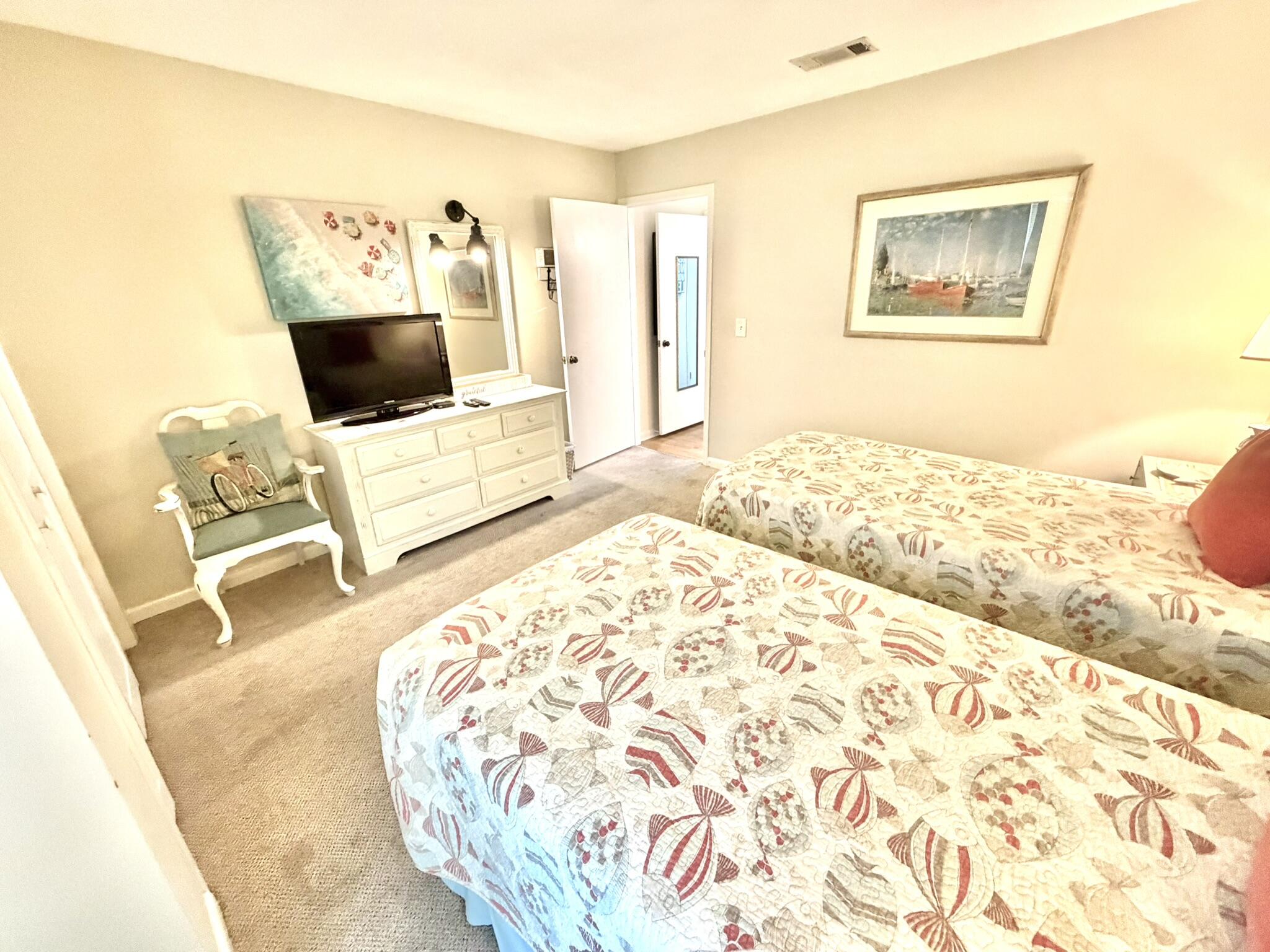 HARBOUR POINTE - Residential