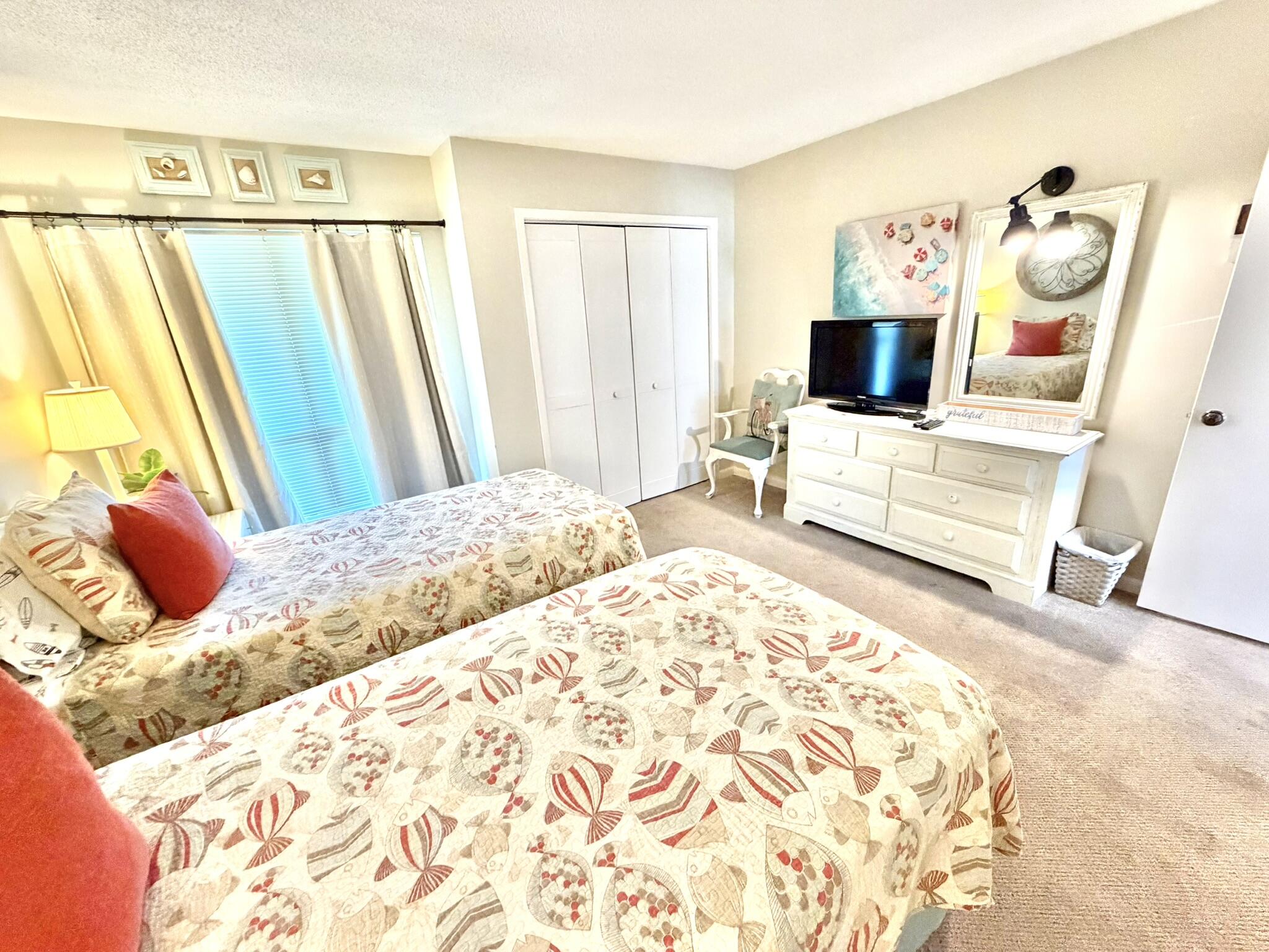 HARBOUR POINTE - Residential