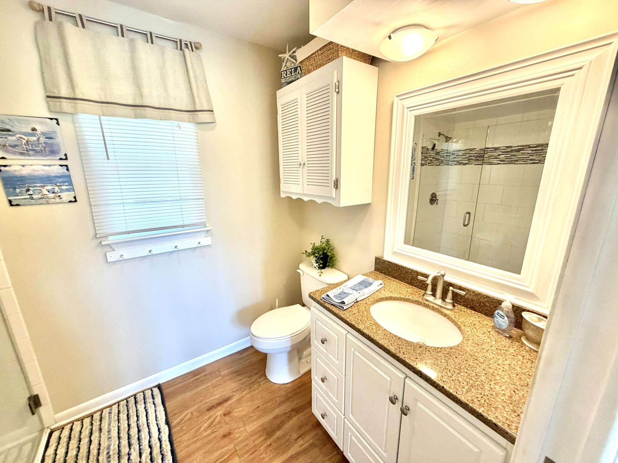 HARBOUR POINTE - Residential