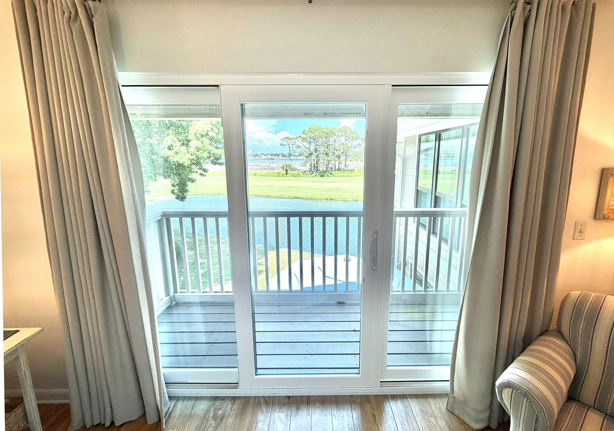HARBOUR POINTE - Residential