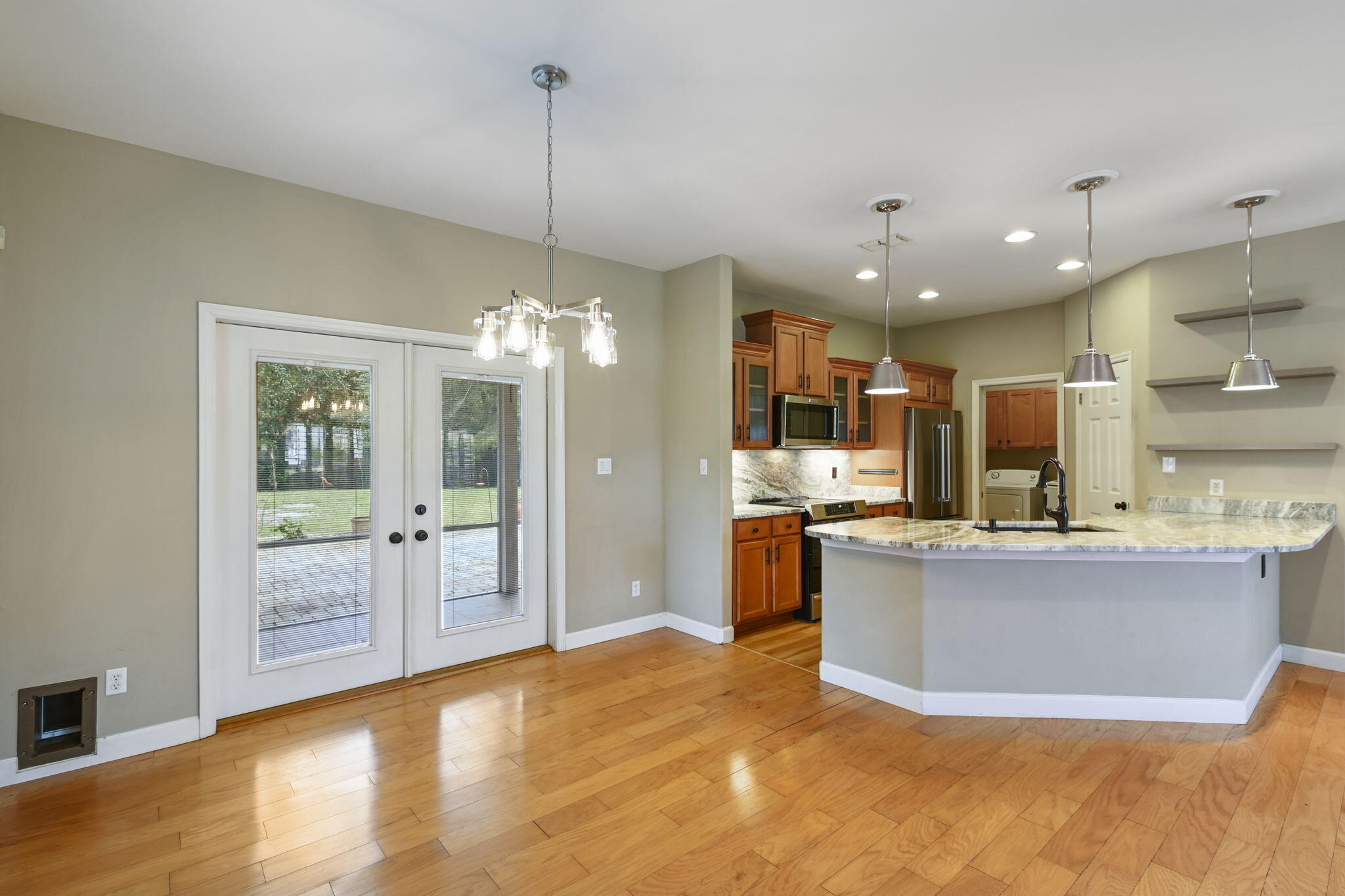 PELICAN BAY - Residential