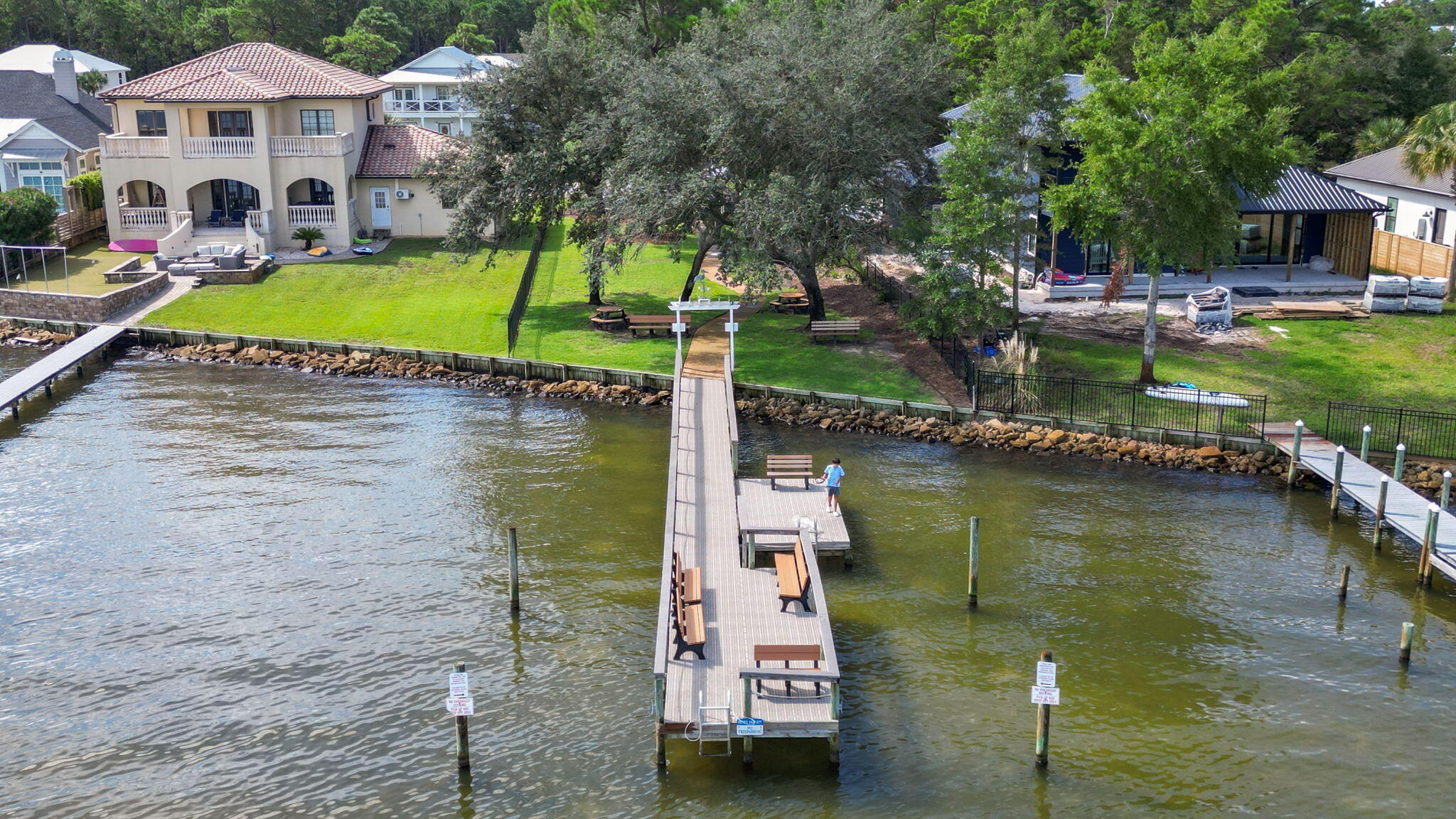 PELICAN BAY - Residential