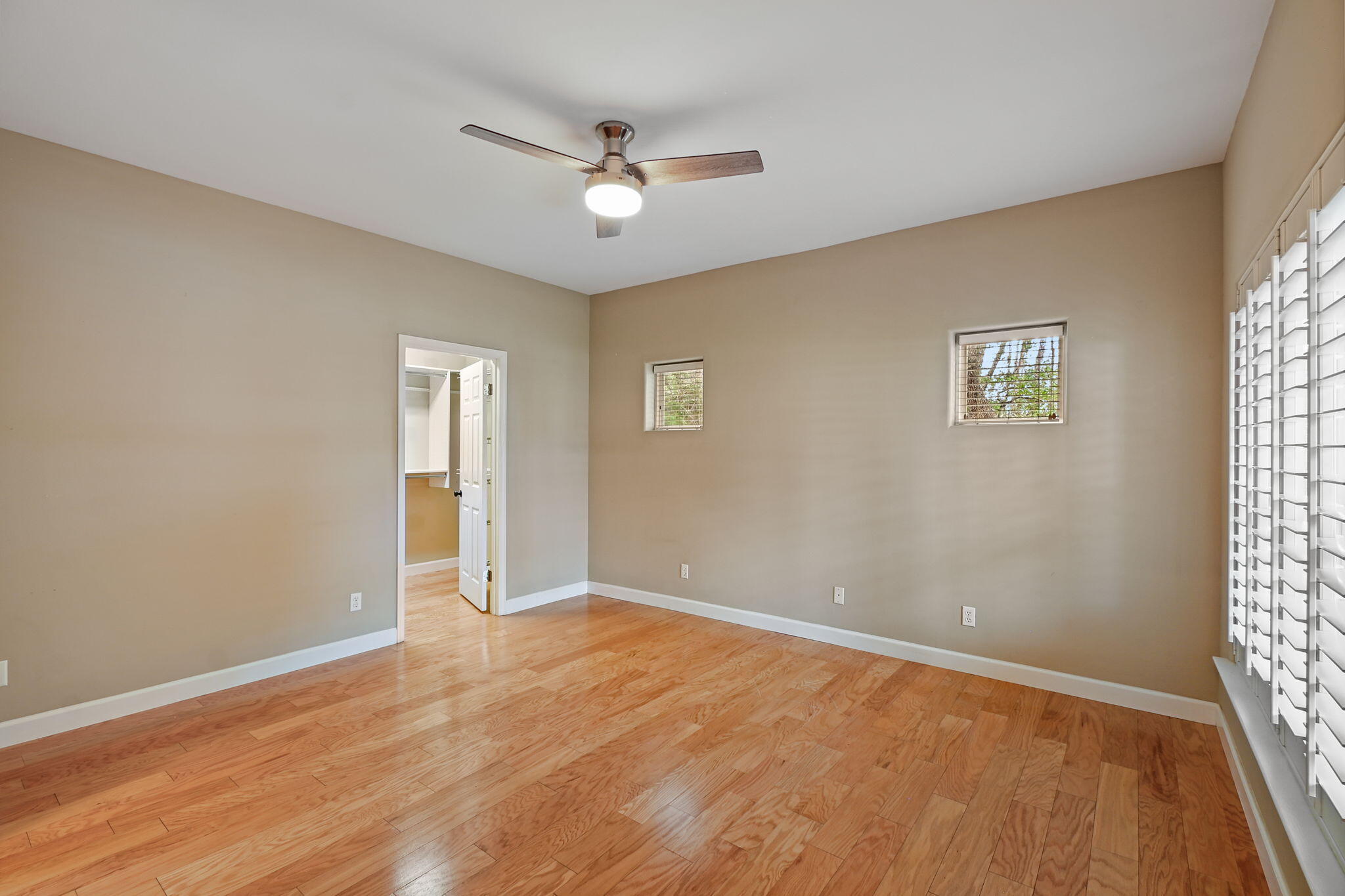 PELICAN BAY - Residential