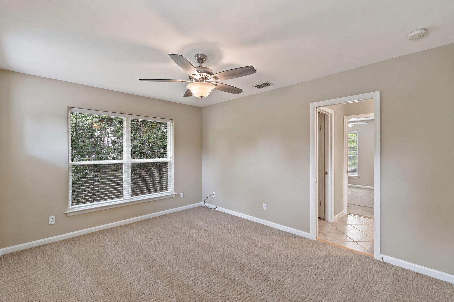 PELICAN BAY - Residential