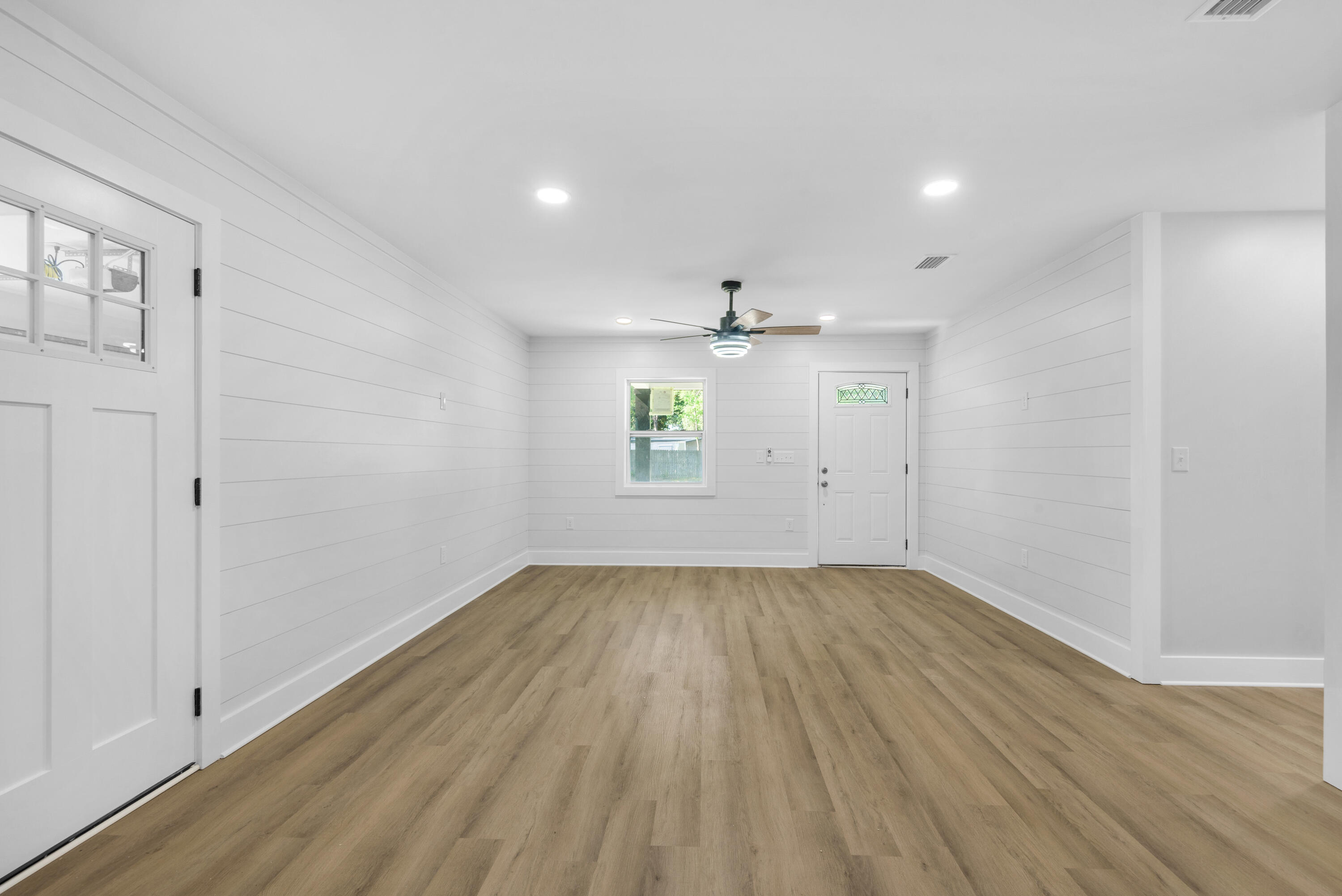 OAKLAND HEIGHTS - Residential